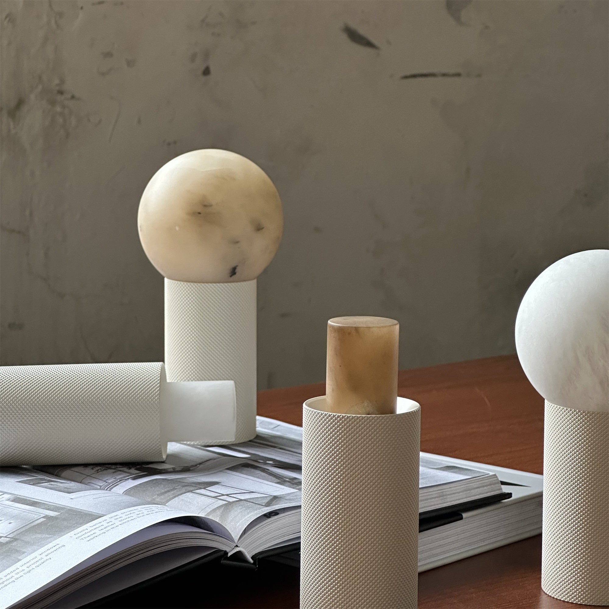 Aurelia Table Lamp (Built-in Battery)