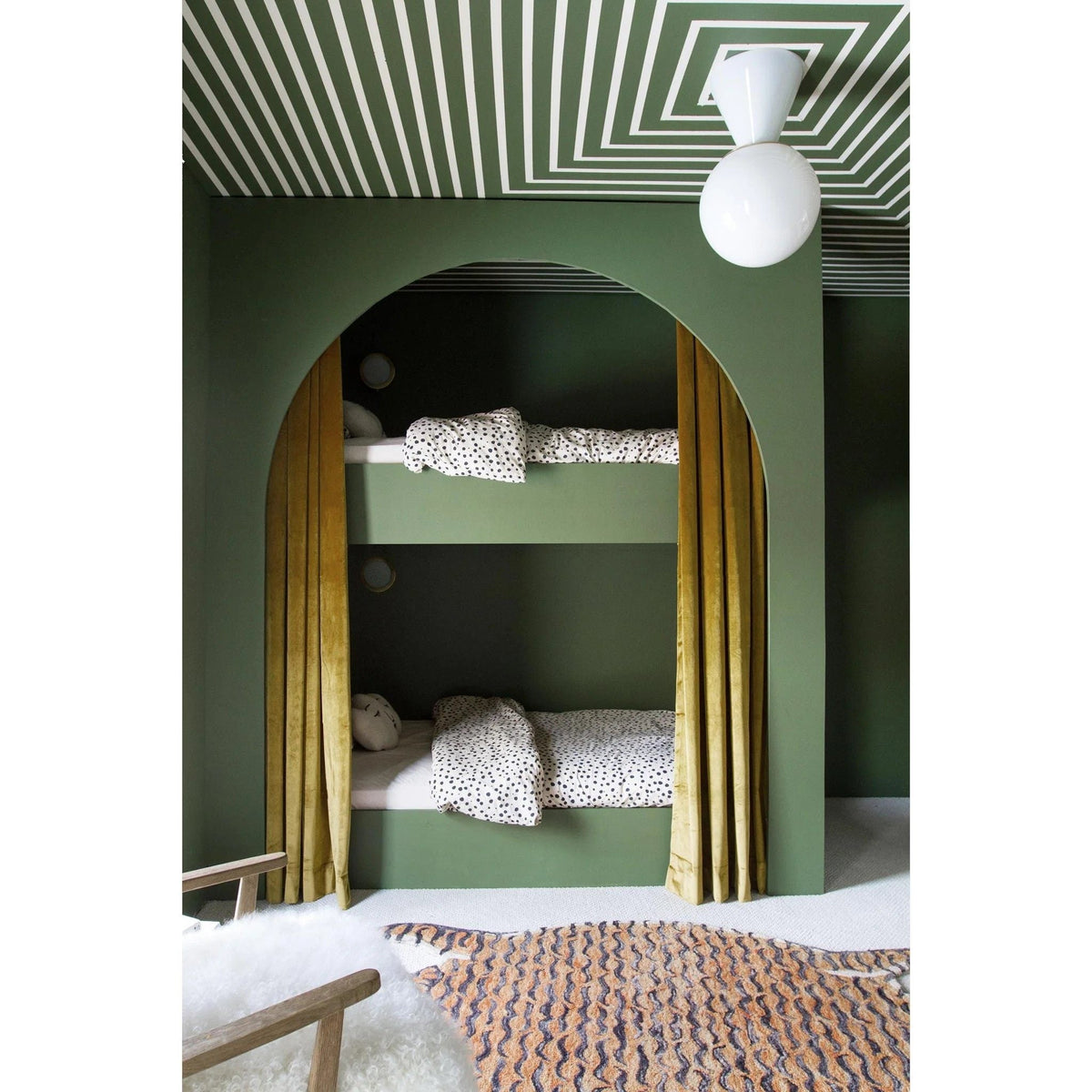 Trilo Globe Ceiling Light-Neutral Decor