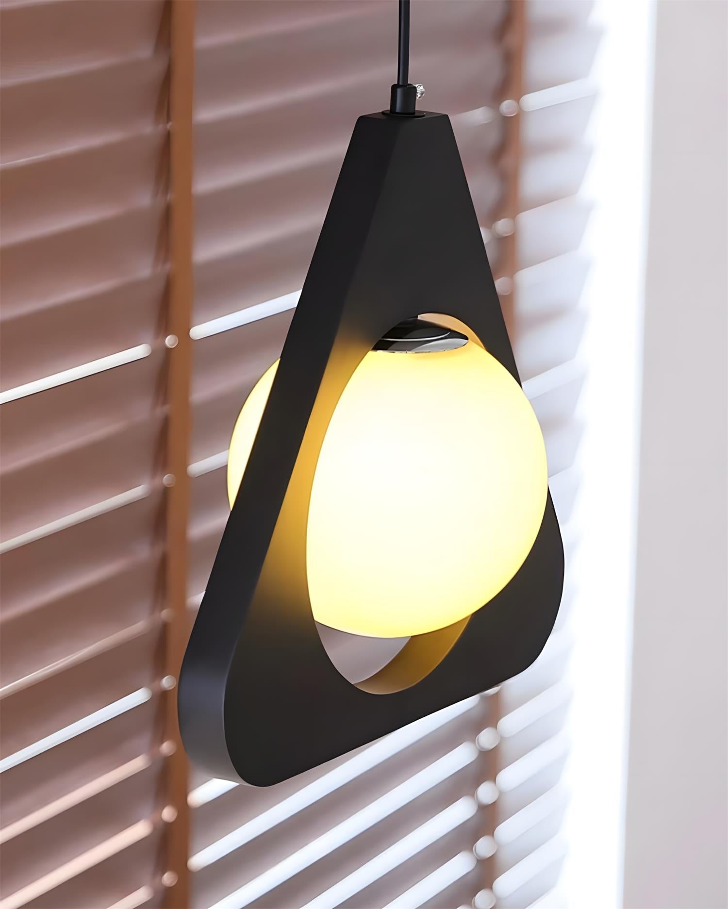 Noirielle Pendant Light