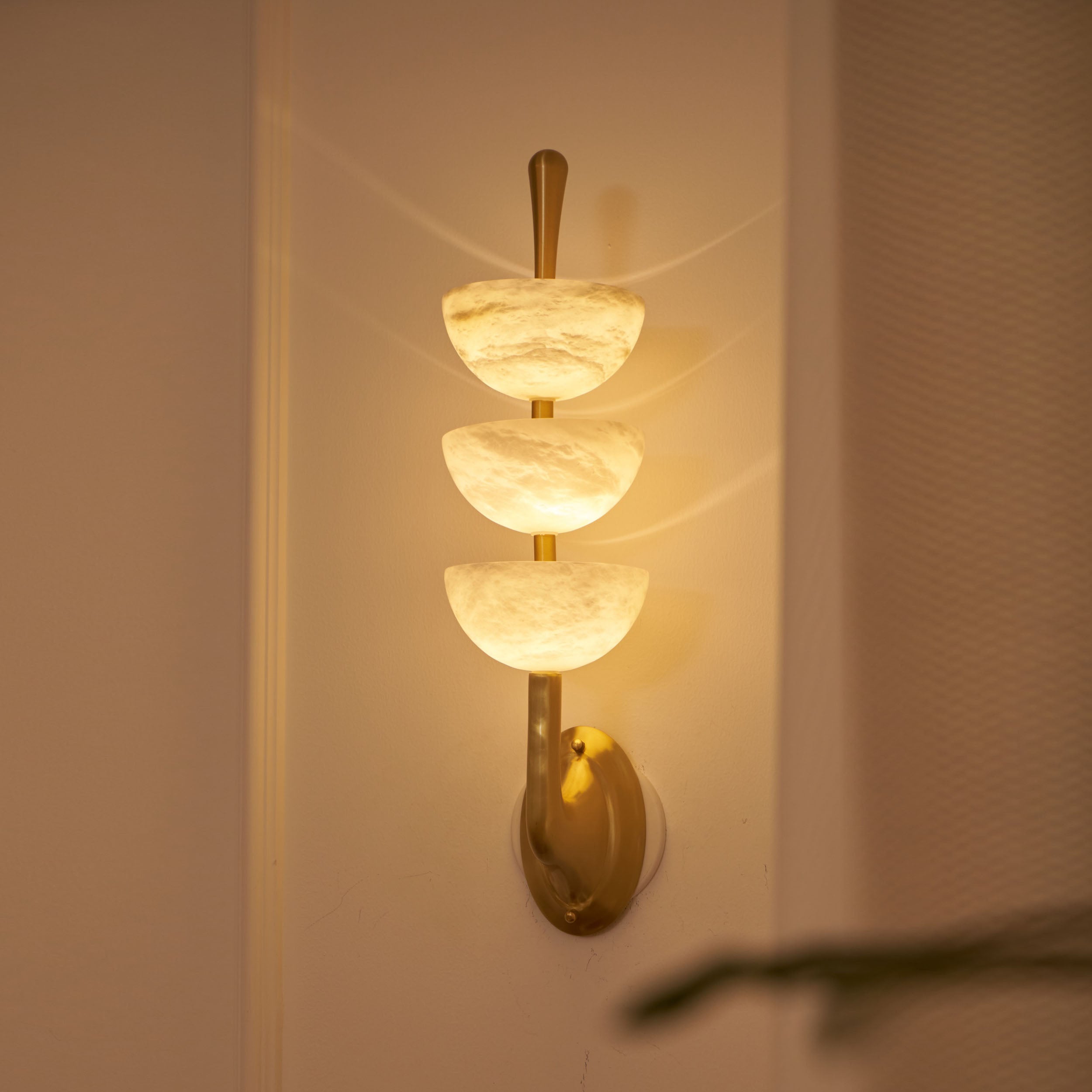 Ophelia Wall Lamp