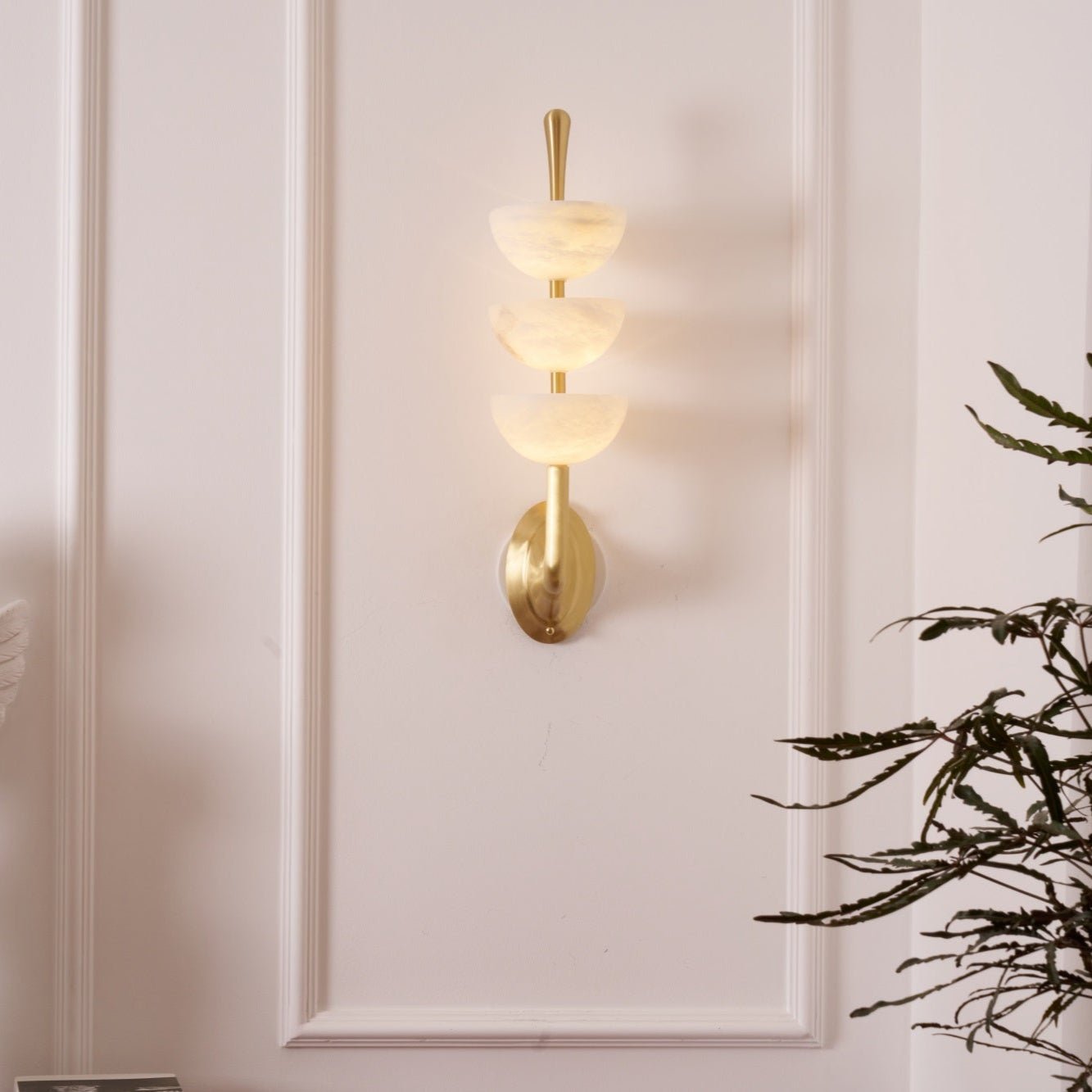 Ulmiraris Alabaster Wall Light-Neutral Decor
