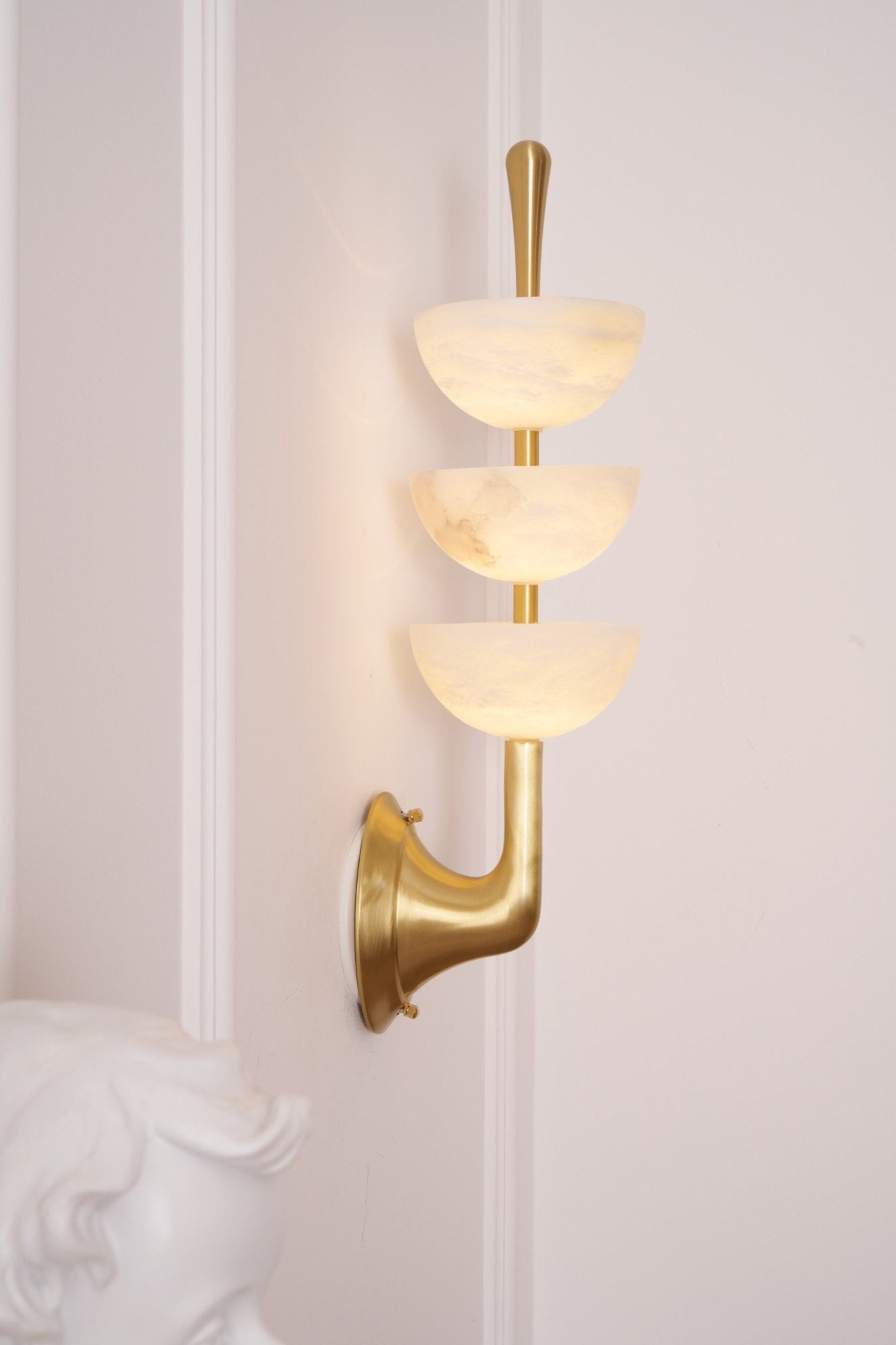 Ulmiraris Alabaster Wall Light-Neutral Decor