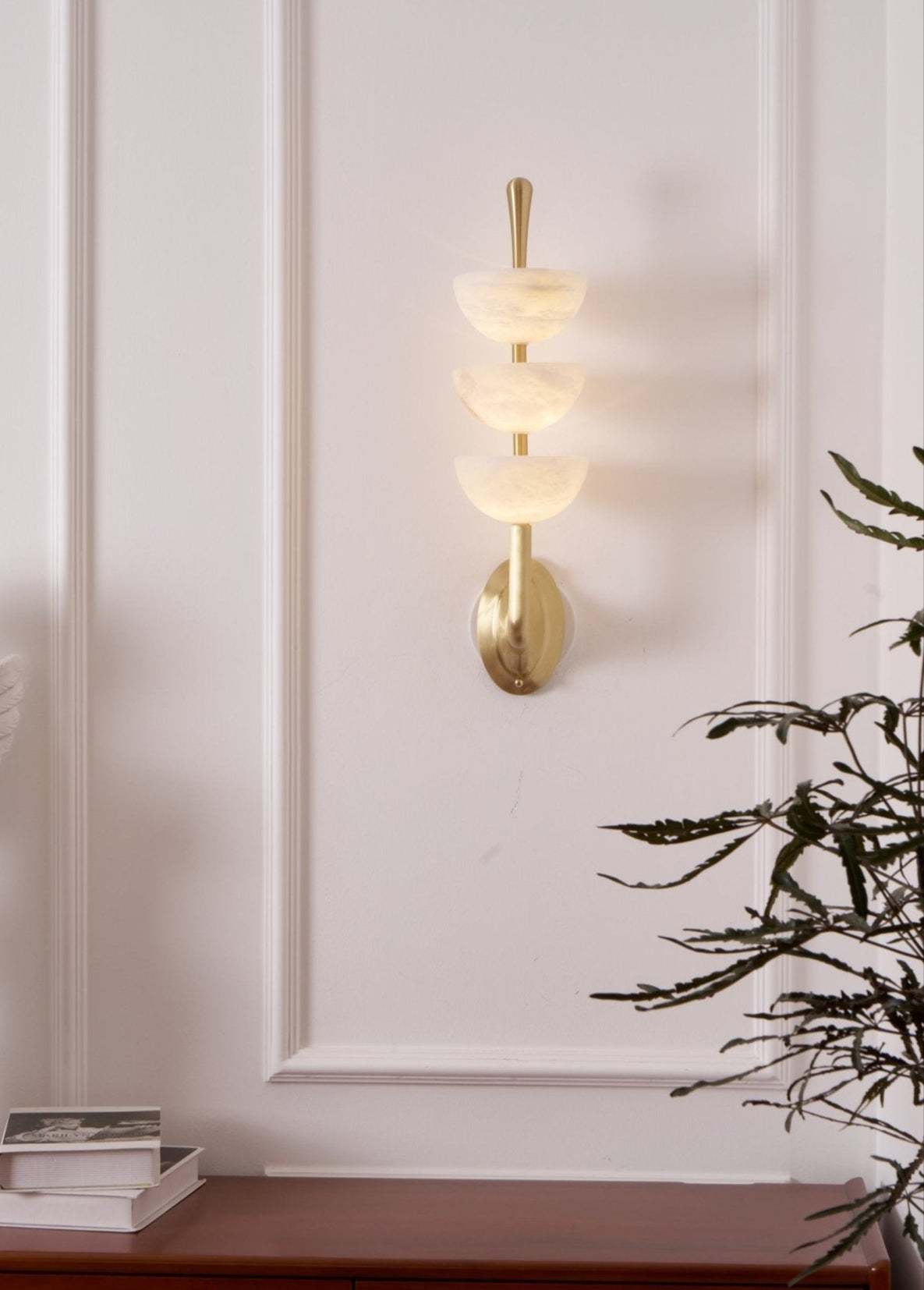 Ulmiraris Alabaster Wall Light-Neutral Decor