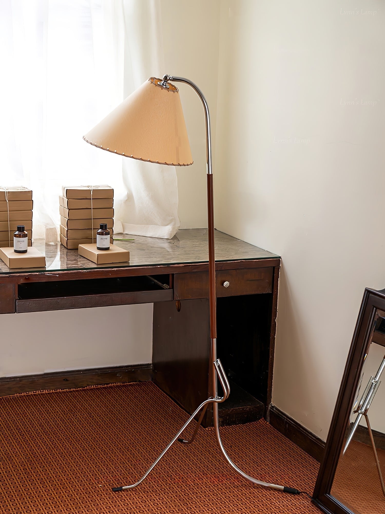 Lysandir Arc-shaped Wood Floor Lamp-Neutral Decor