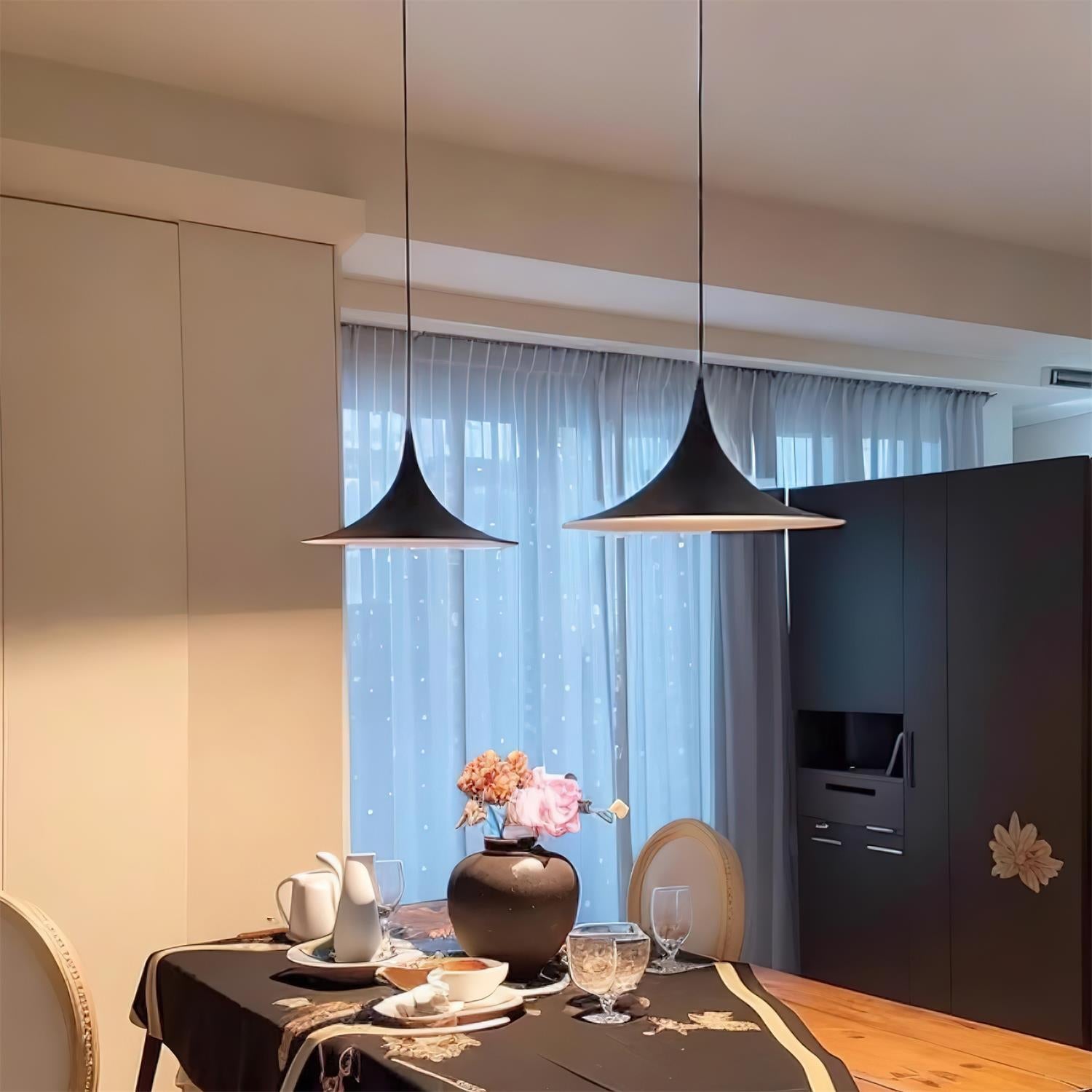 Viro Pendant Lamp Slim Neck and Wide Flare Contemporary Dining-Neutral Decor