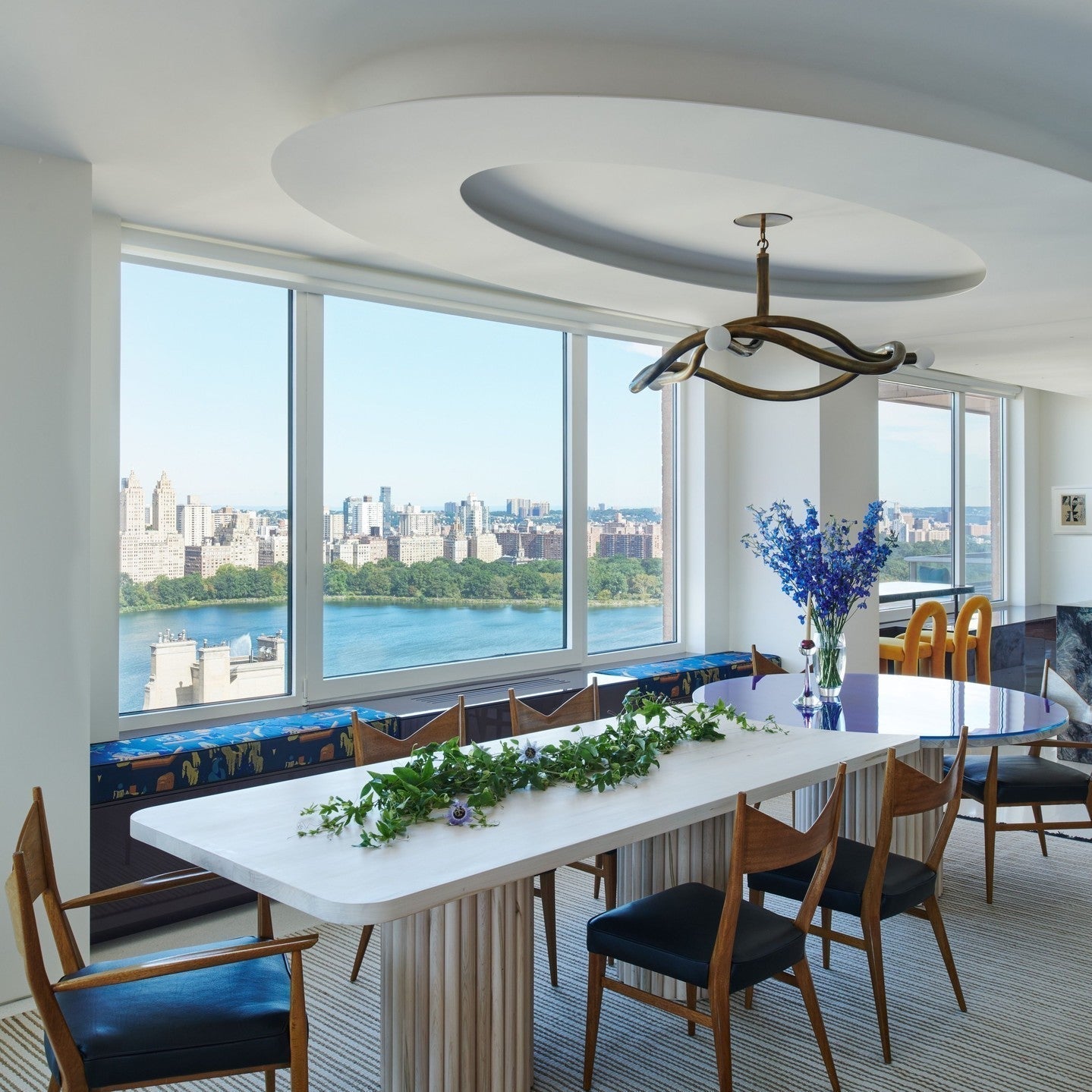 Aveline Chandelier