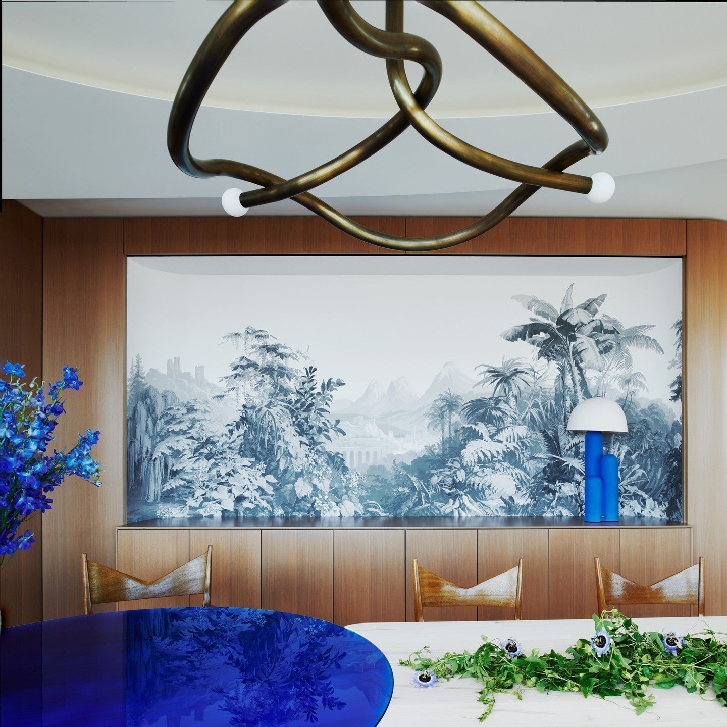 Aveline Chandelier