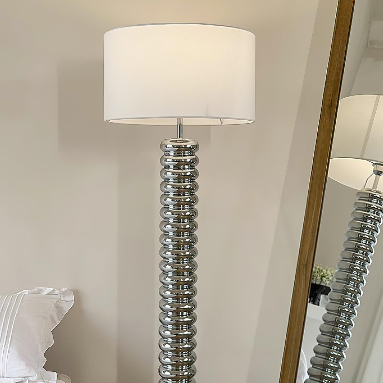 Twisy Floor Lamp