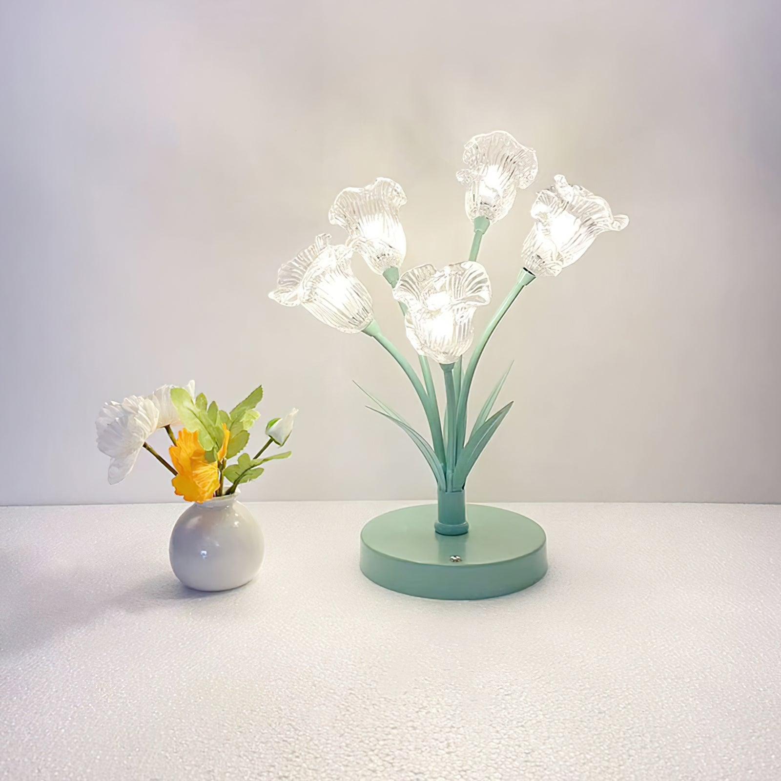 Aurdoril Whimsical Glass Table Lamp-Neutral Decor