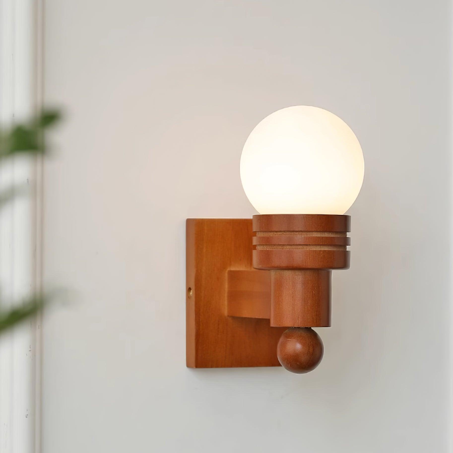 Beam Solid Wood Wall Lamp