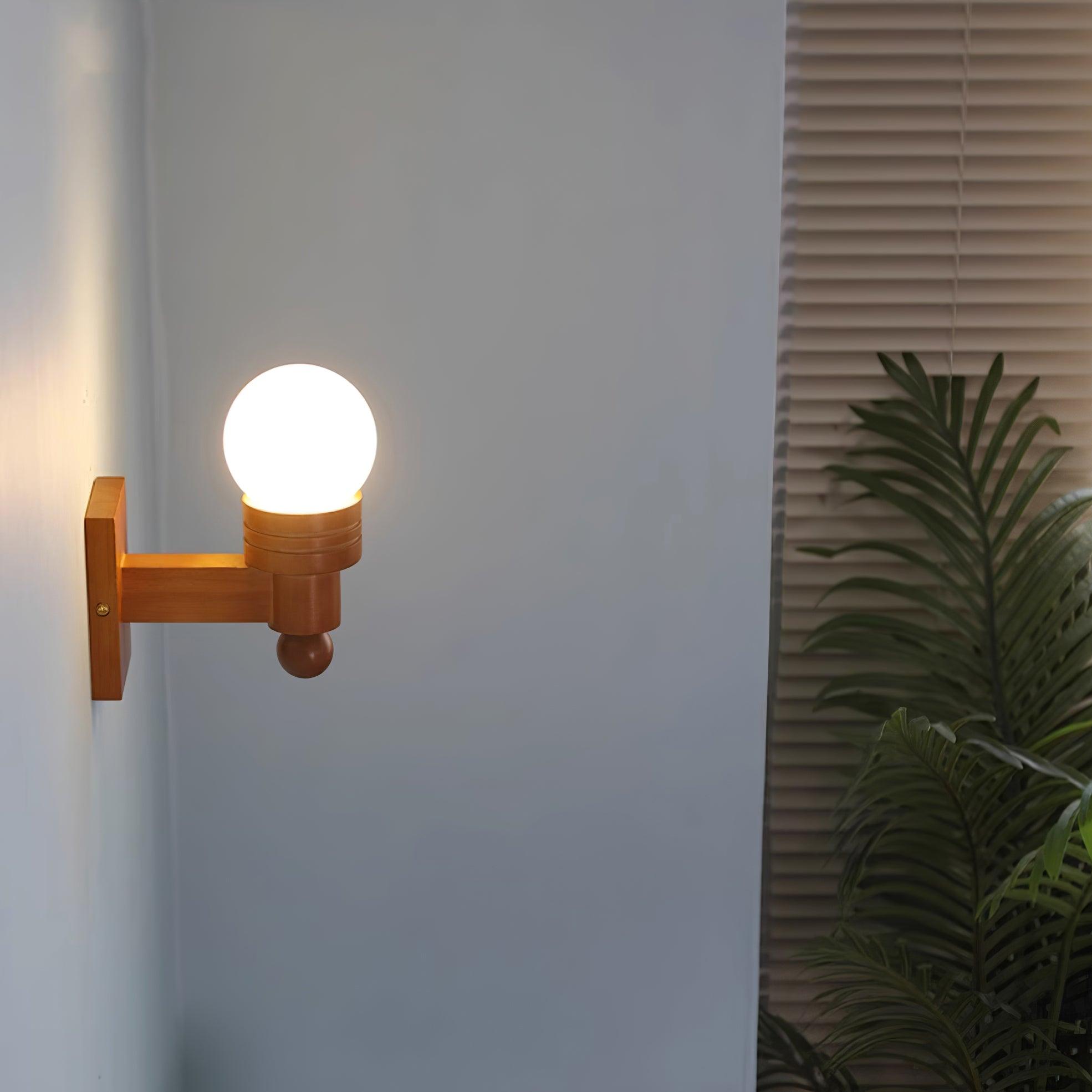 Beam Solid Wood Wall Lamp
