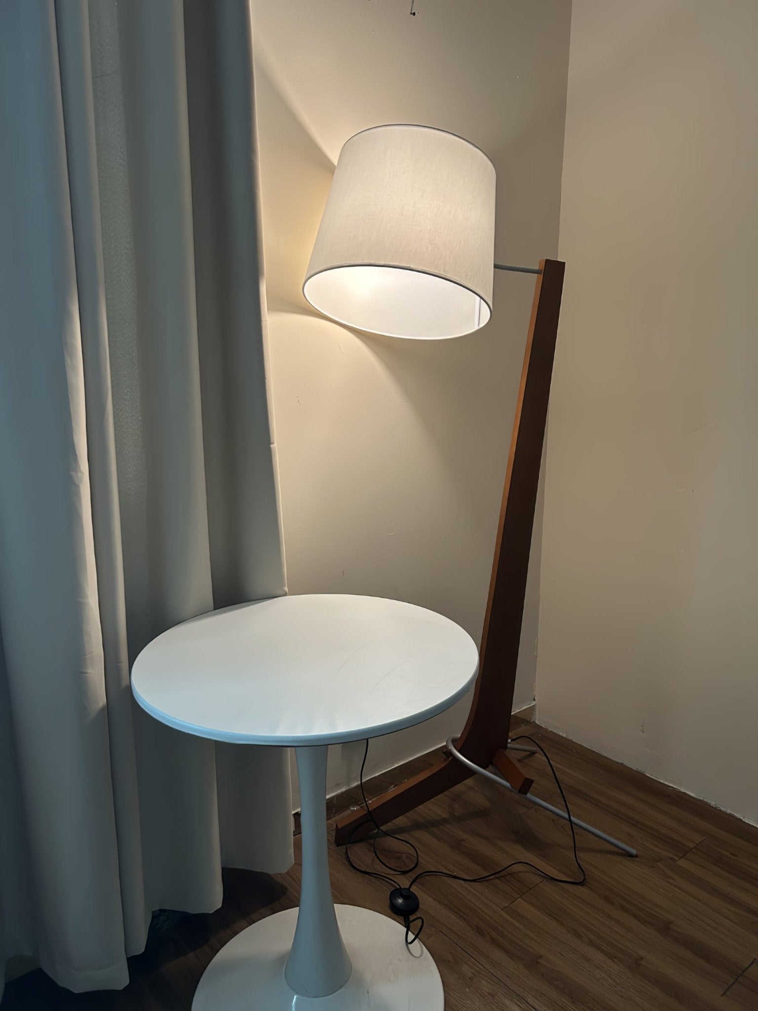 Luca Modern Arc Floor Lamp-Neutral Decor