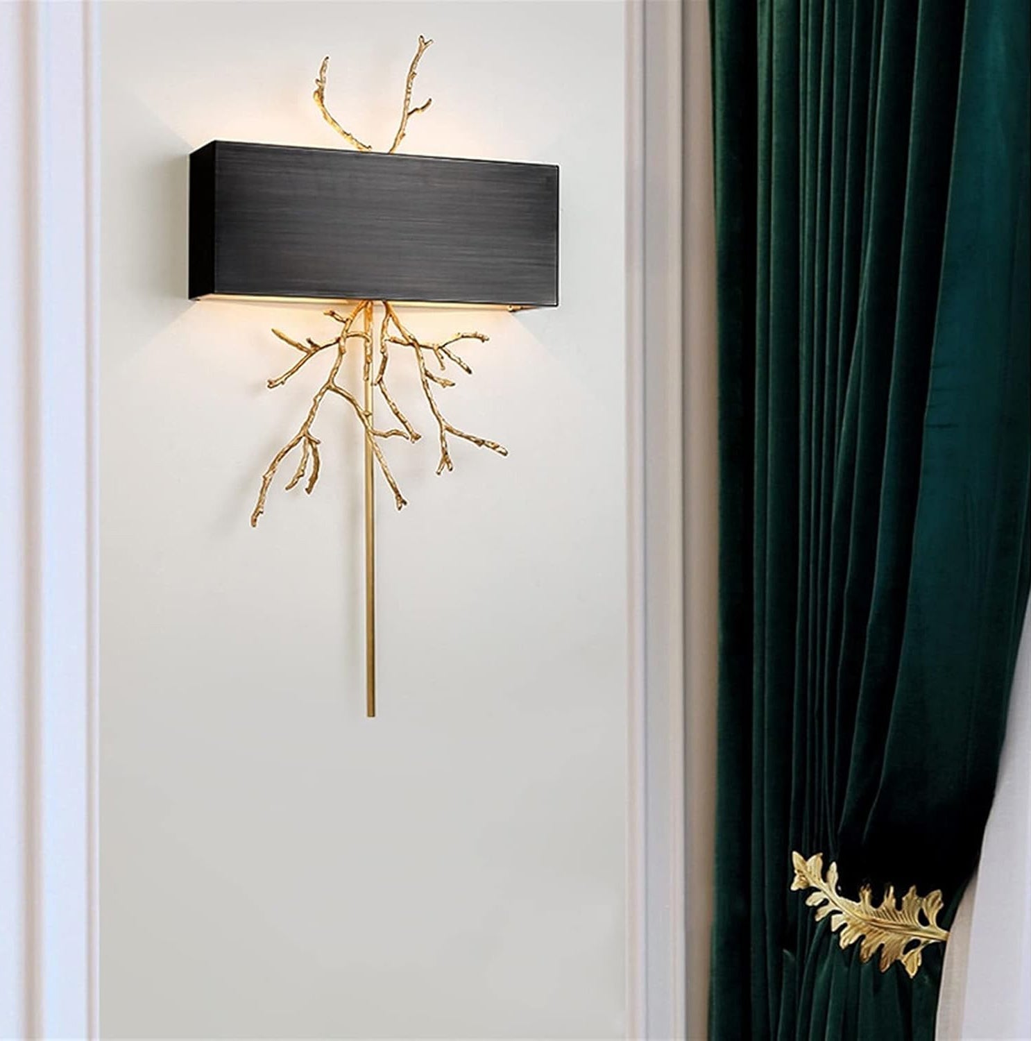 Sylvan Wall Lamp