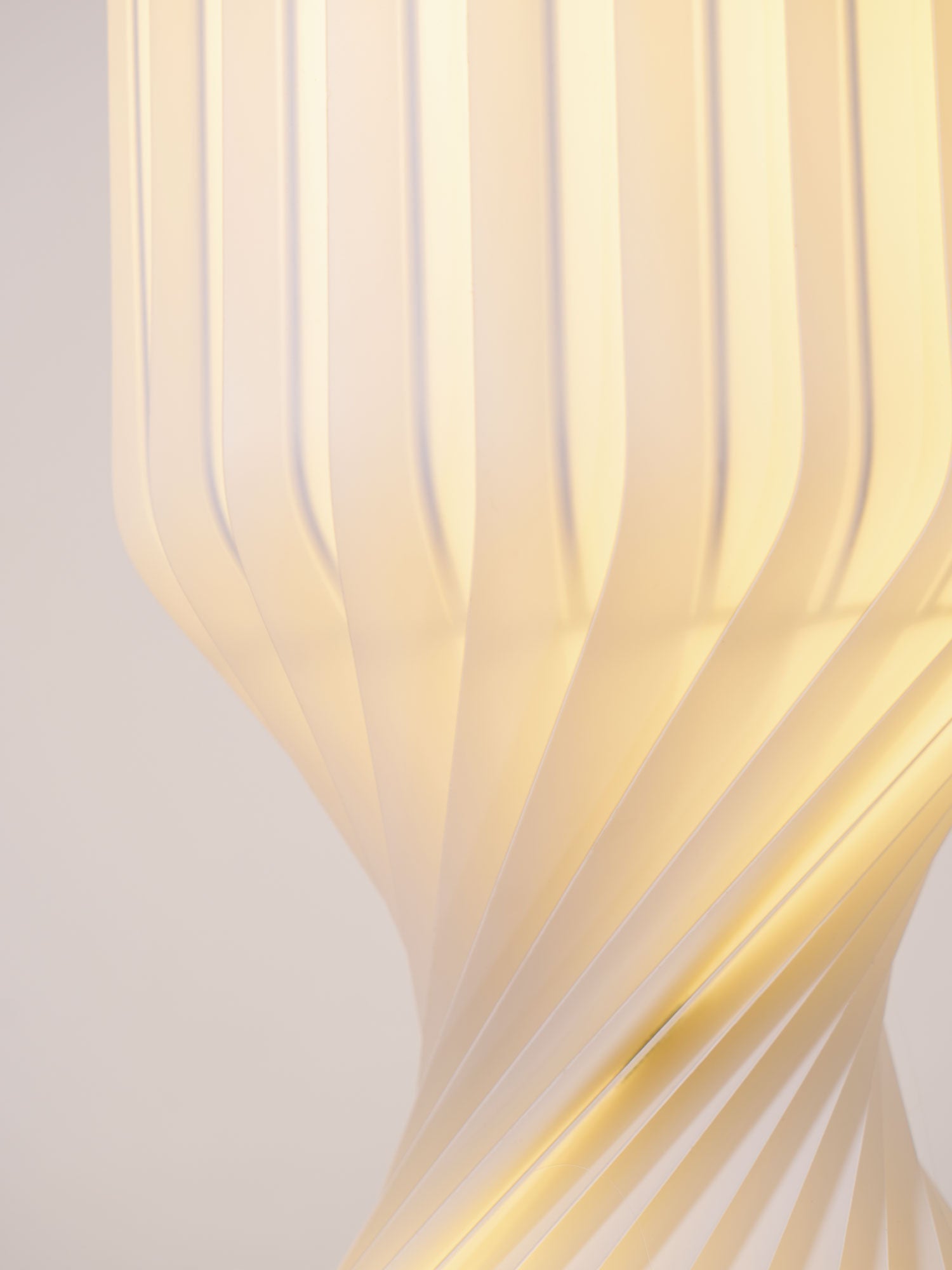 Oraeoril Modern PVC Floor Lamp-Neutral Decor