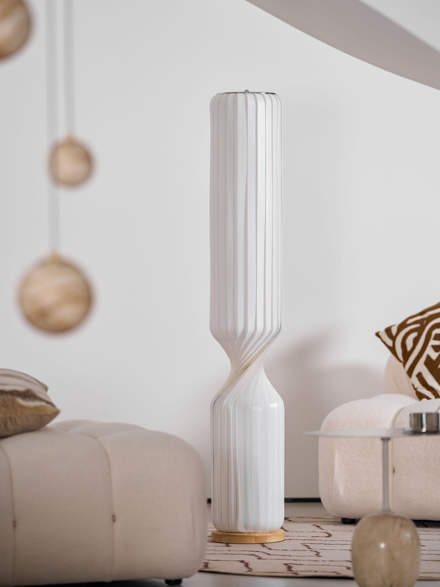 Oraeoril Modern PVC Floor Lamp-Neutral Decor