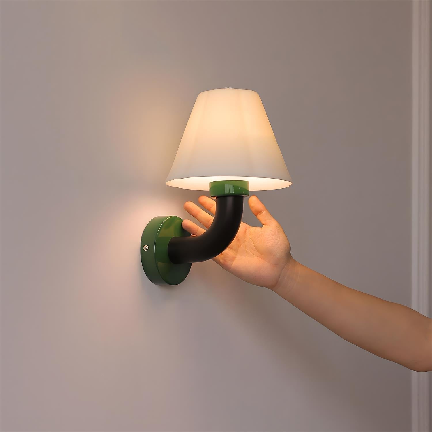 Marlowe Wall Lamp