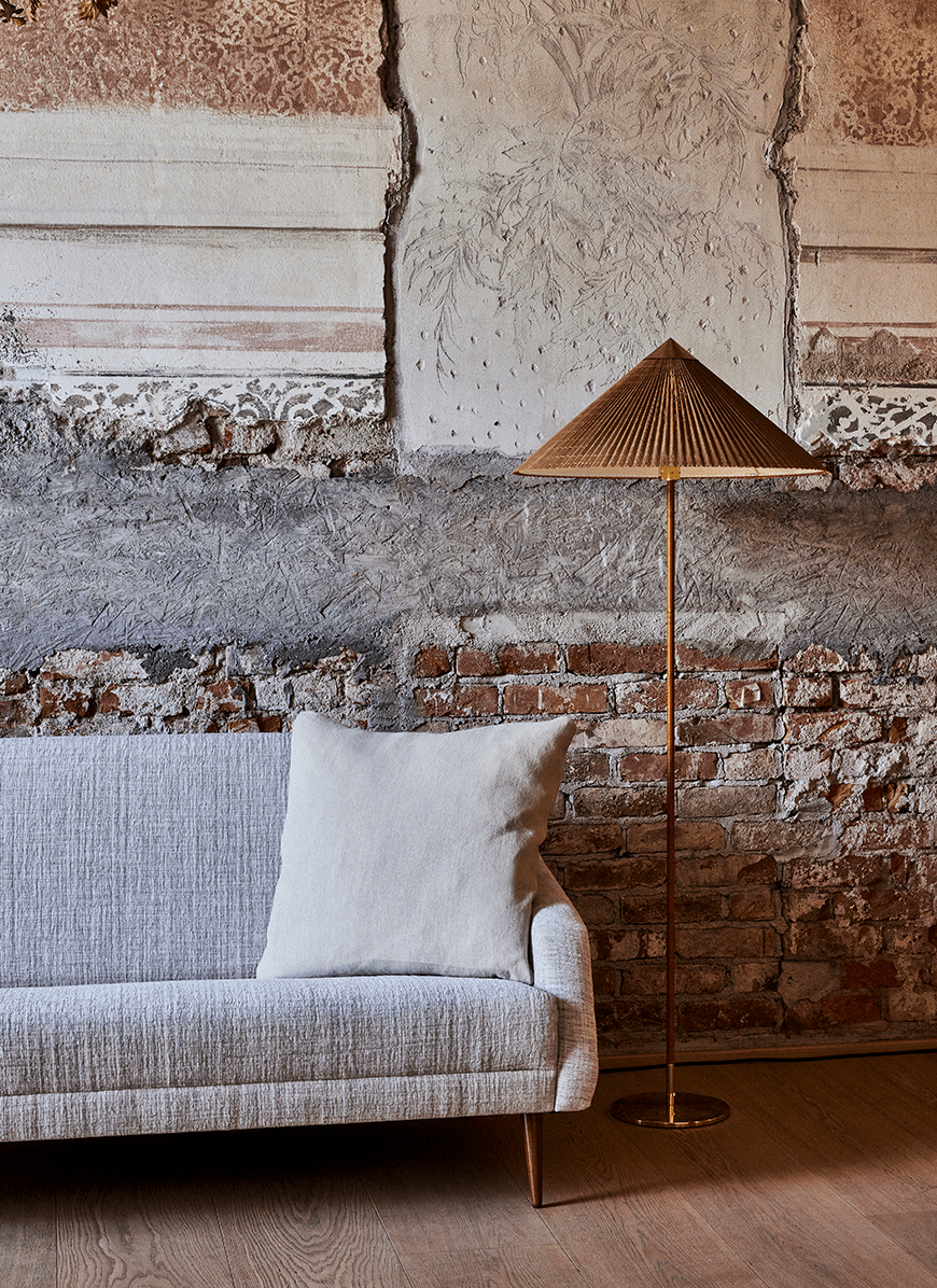 Docor Minimalist Floor Lamp-Neutral Decor