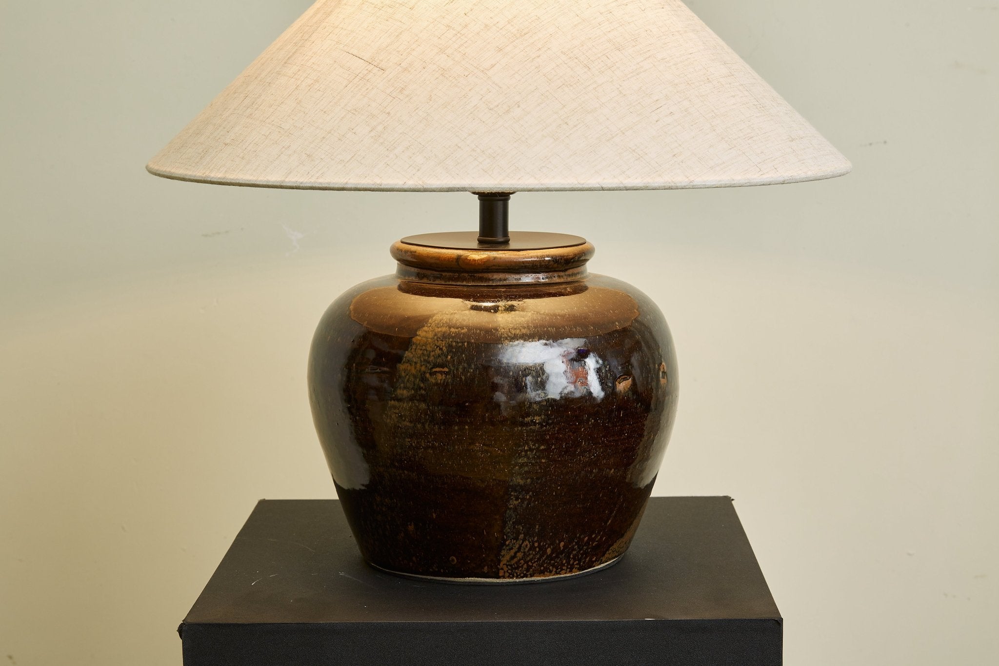 Ravien Umber Jar Table Lamp-Neutral Decor