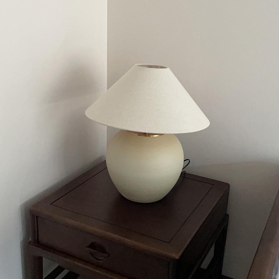 Etalis Ceramic Table Lamp-Neutral Decor