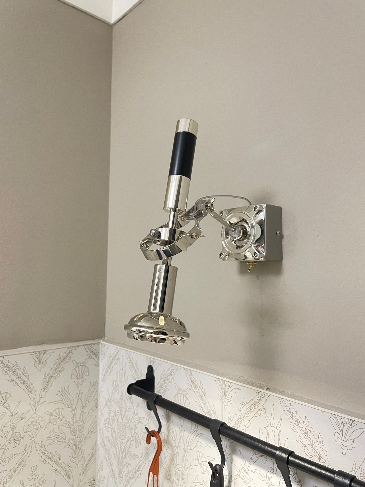 Gemn Edge Wall Lamp-Neutral Decor