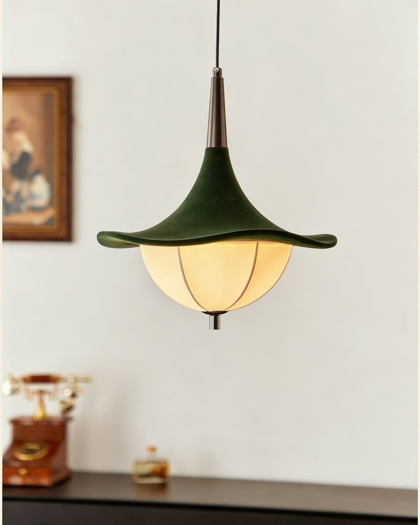 Vadar Pendant Light shown with dimensions.