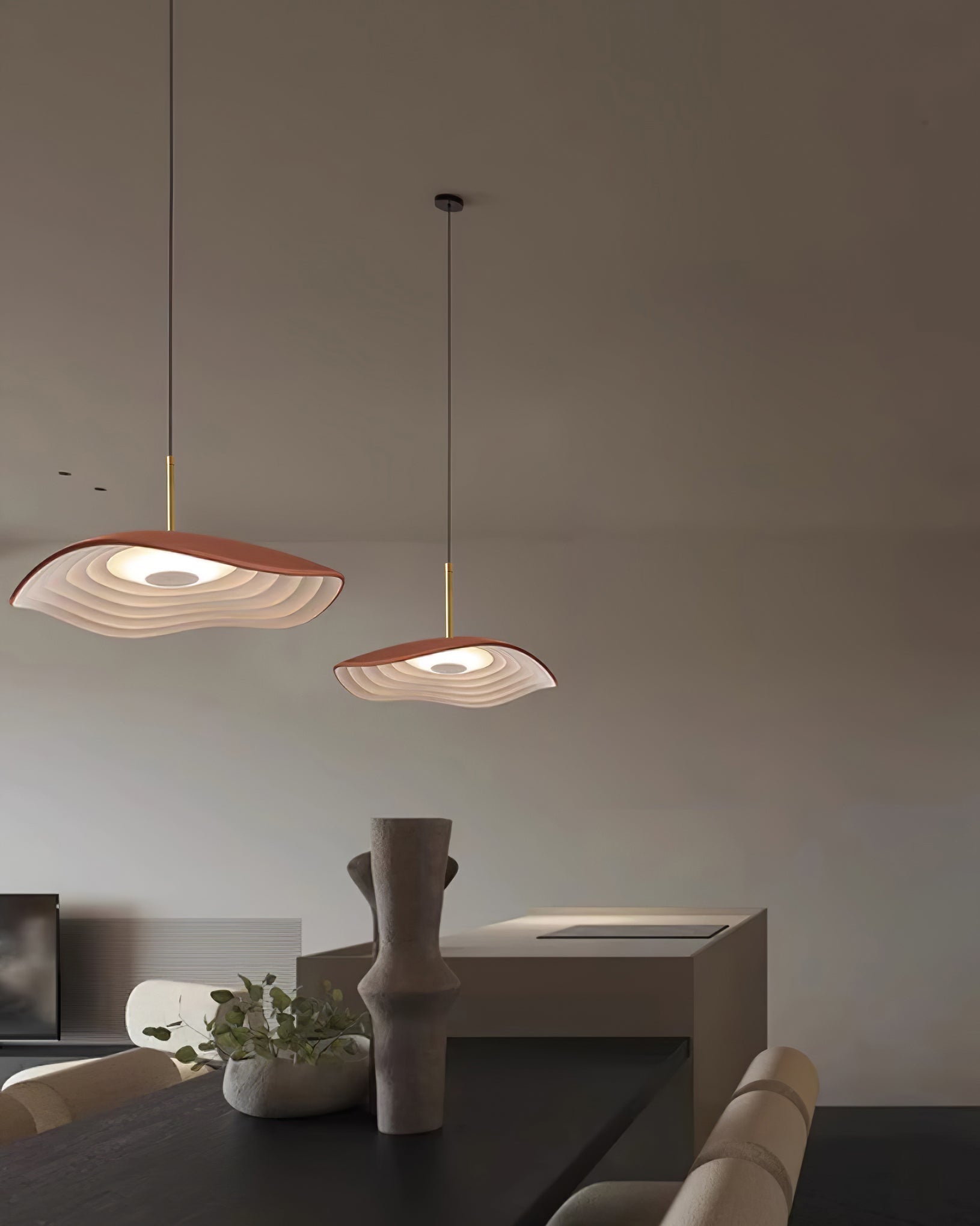 Mariva Pendant Lamp Wave Shape Gold Accent-Neutral Decor
