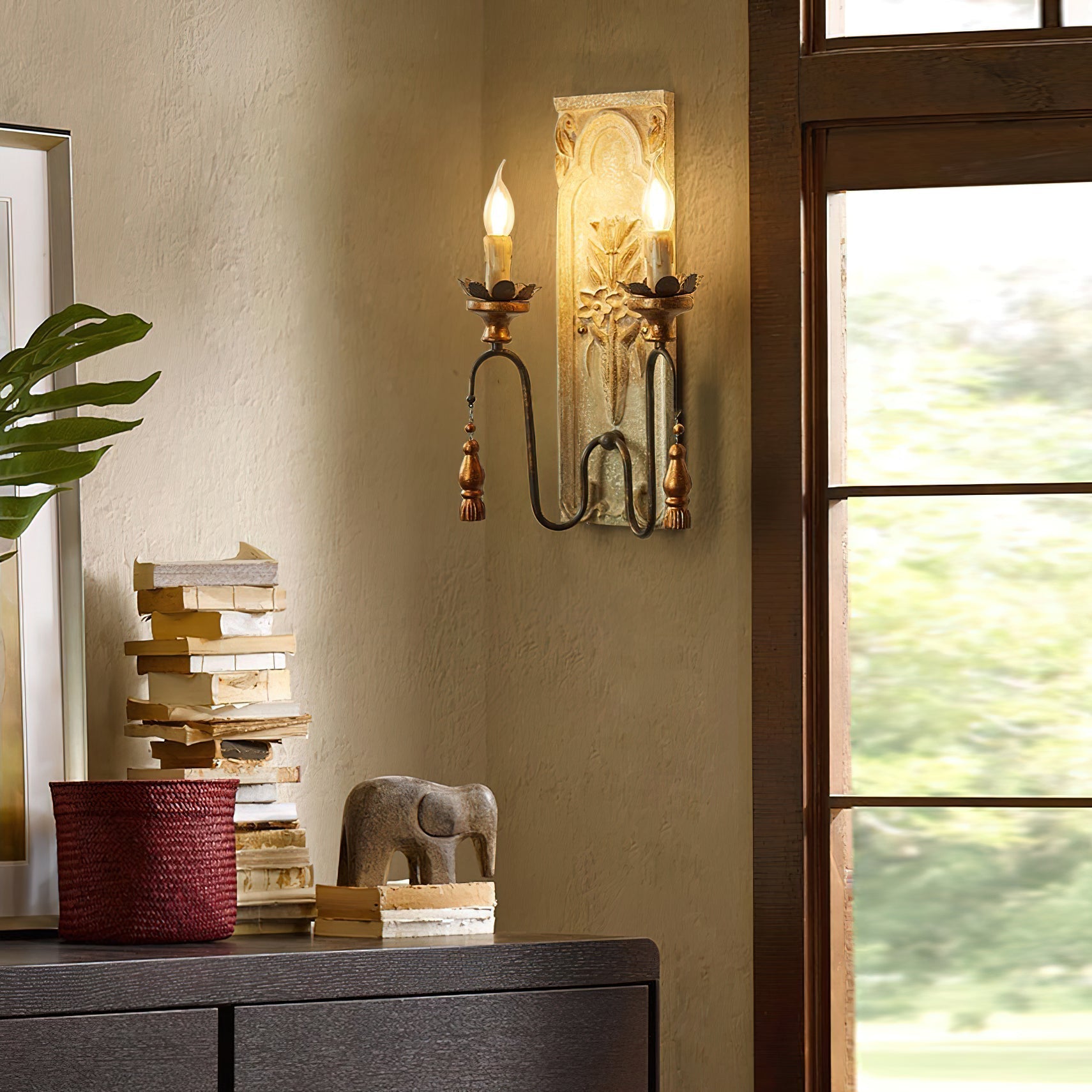 Theodora Wall Lamp