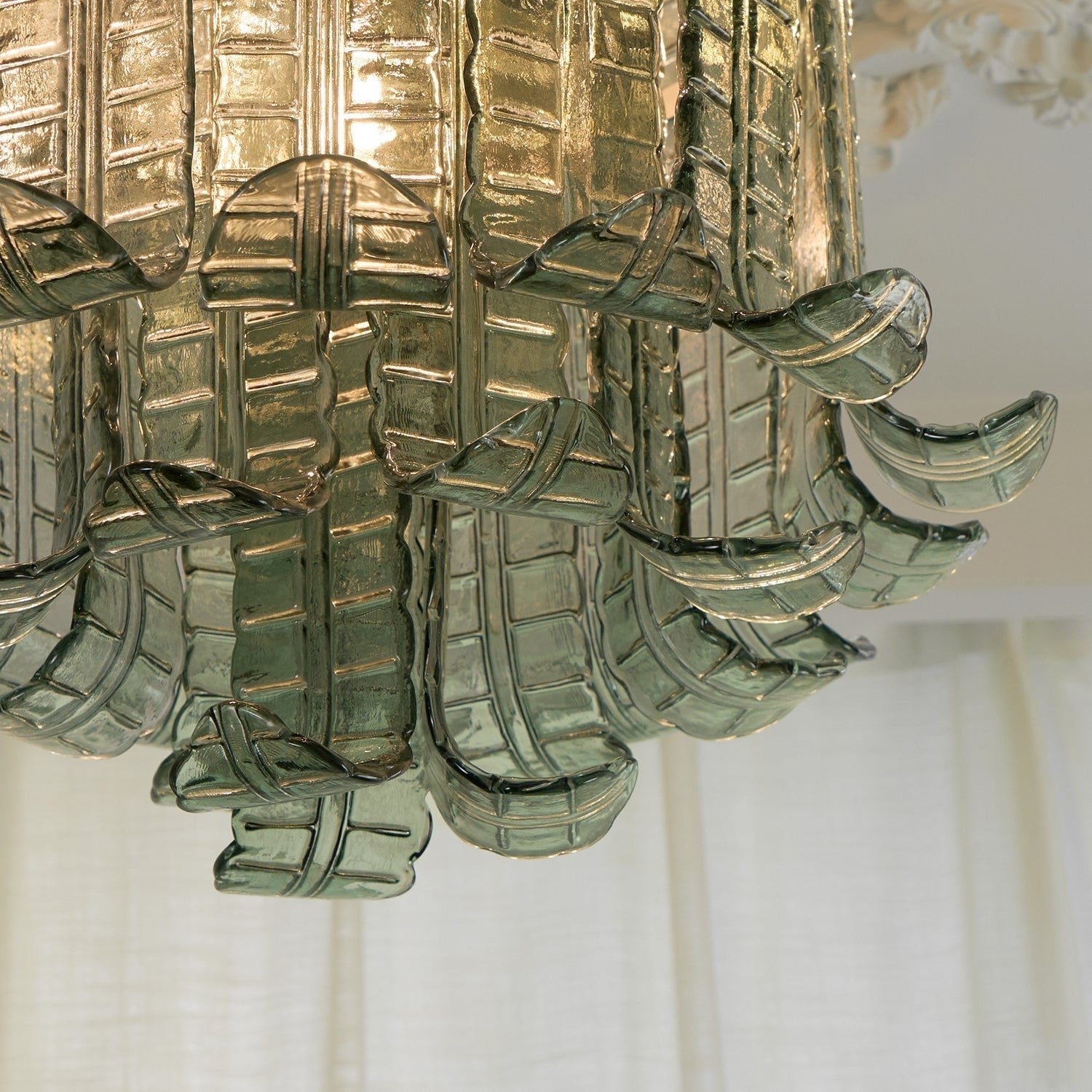 Aurora Ceiling Lamp Murano Glass Petal Vintage-Neutral Decor