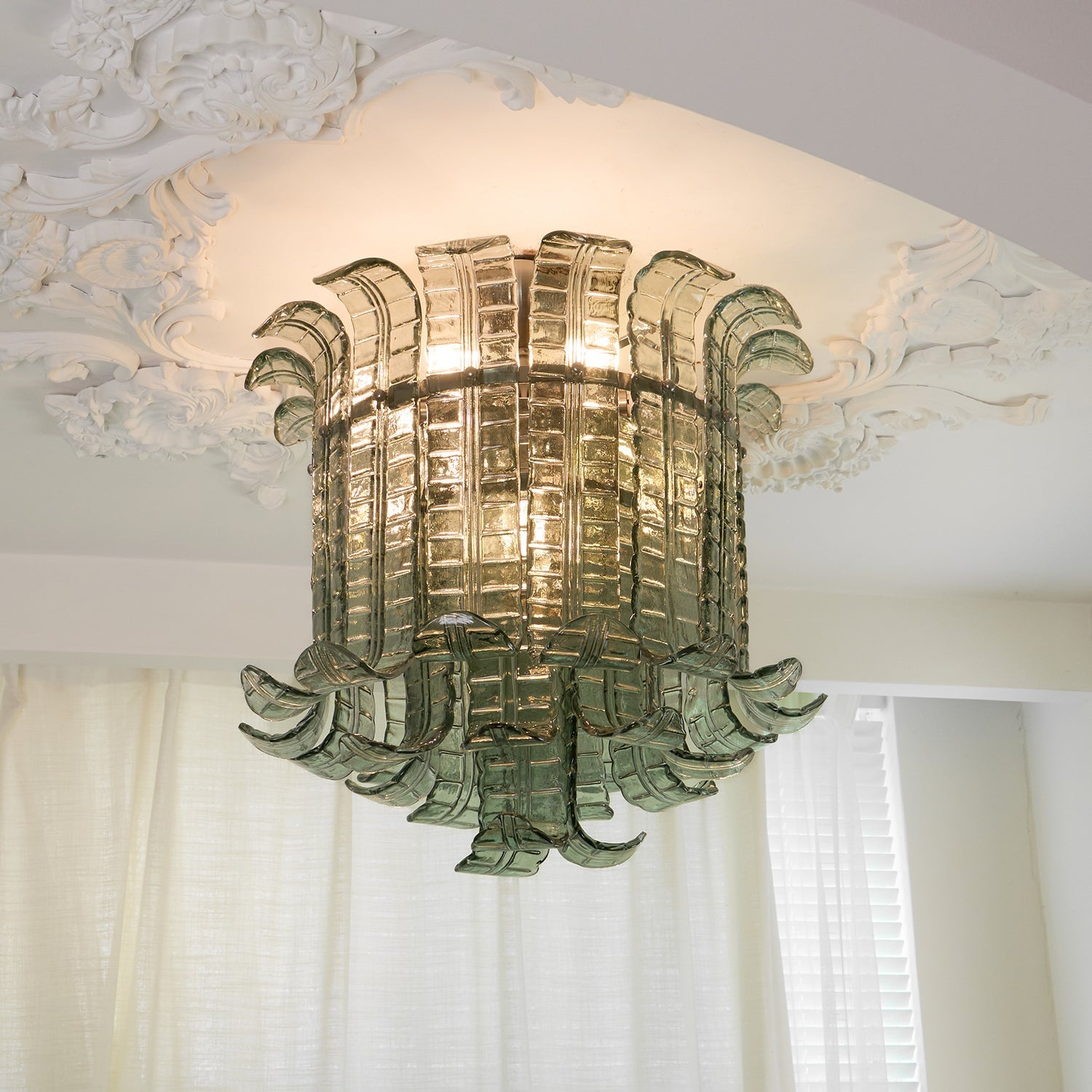 Aurora Ceiling Lamp Murano Glass Petal Vintage-Neutral Decor