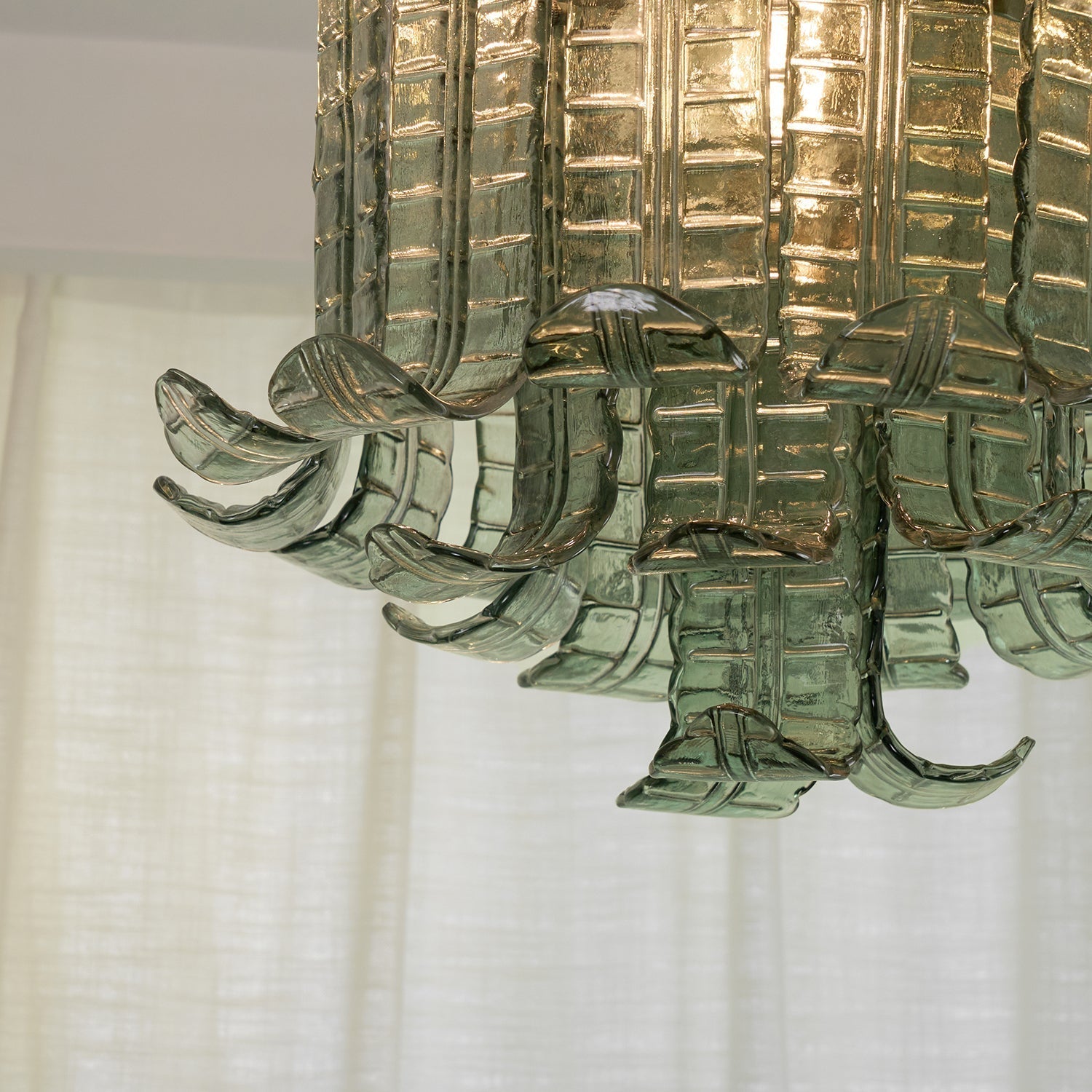 Aurora Ceiling Lamp Murano Glass Petal Vintage-Neutral Decor