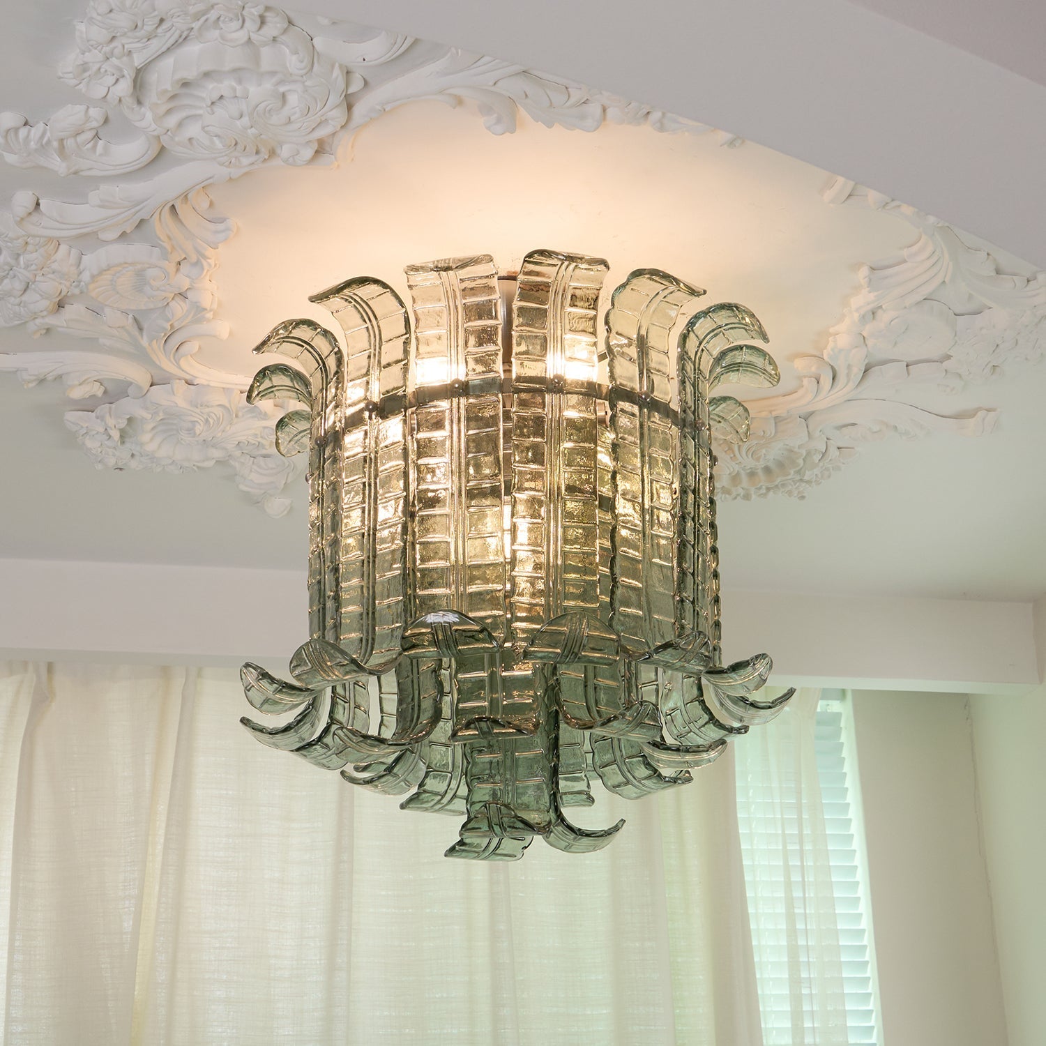 Aurora Ceiling Lamp Murano Glass Petal Vintage-Neutral Decor