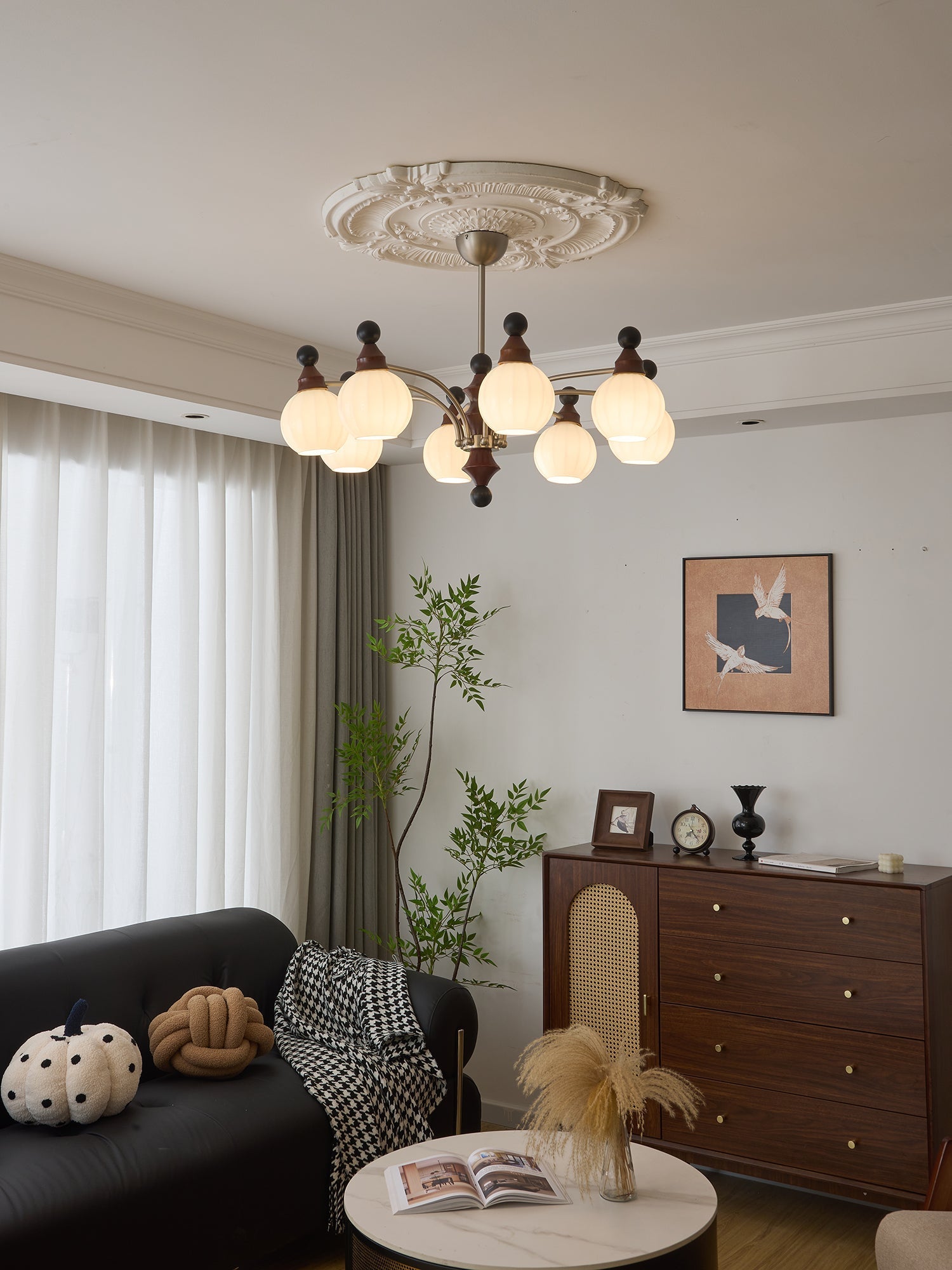 Zosilara Traditional Elegance Wood Chandelier-Neutral Decor
