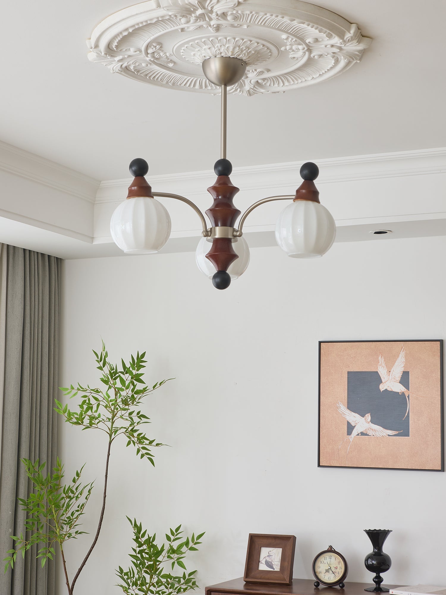 Zosilara Traditional Elegance Wood Chandelier-Neutral Decor