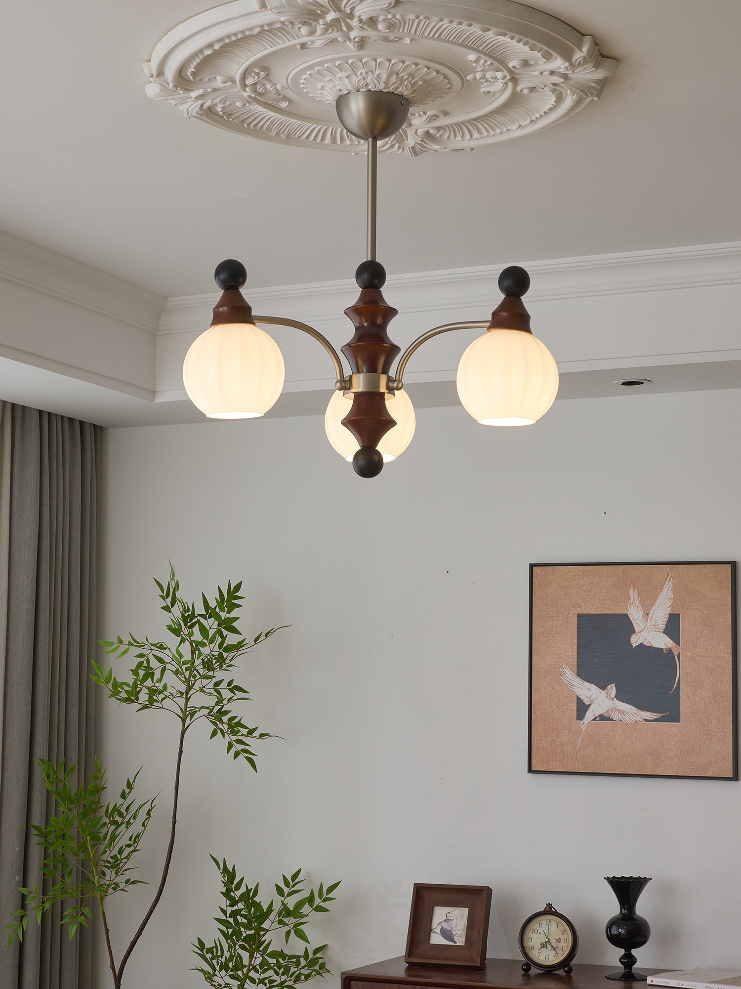 Zosilara Traditional Elegance Wood Chandelier-Neutral Decor