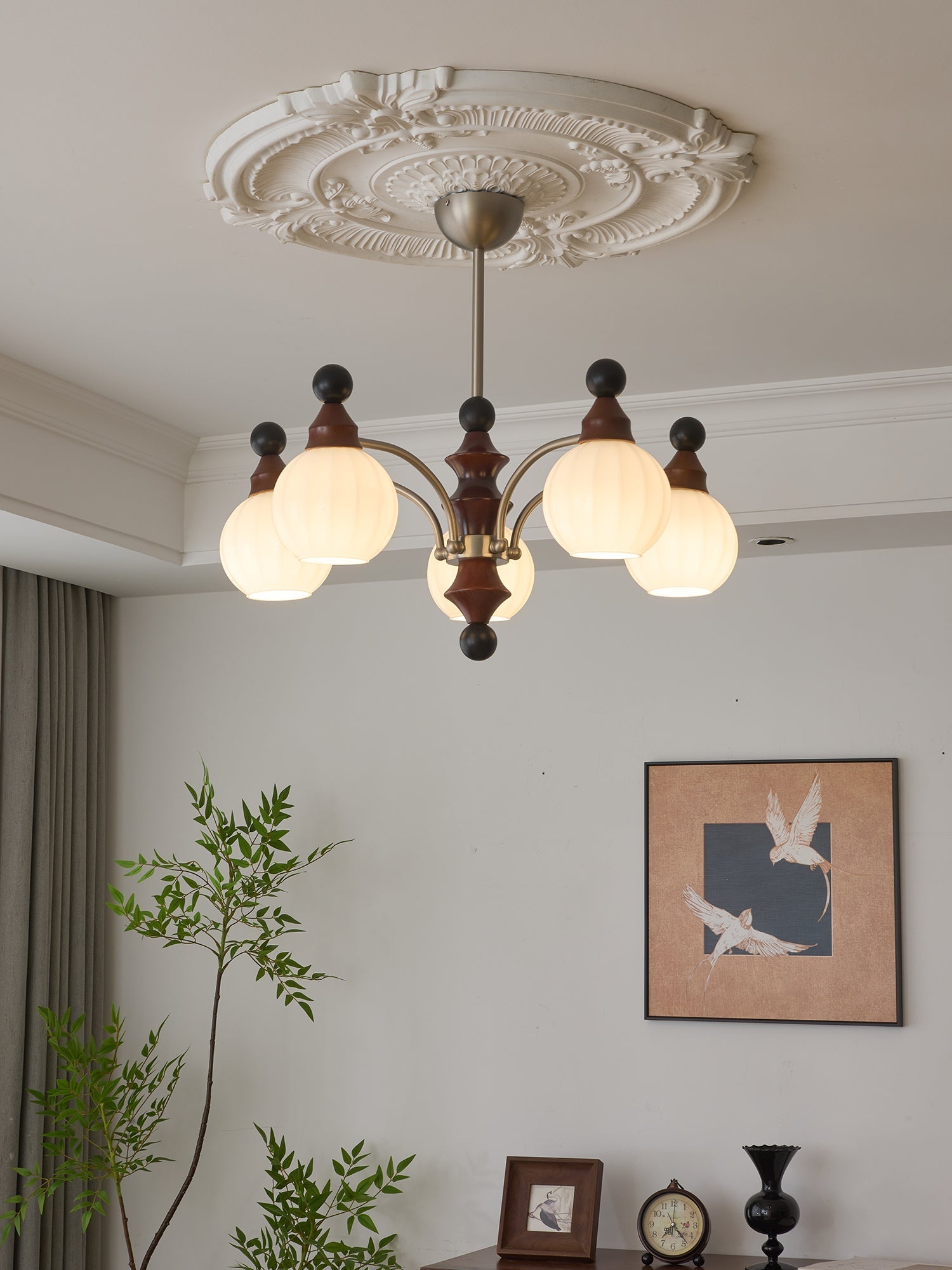 Zosilara Traditional Elegance Wood Chandelier-Neutral Decor