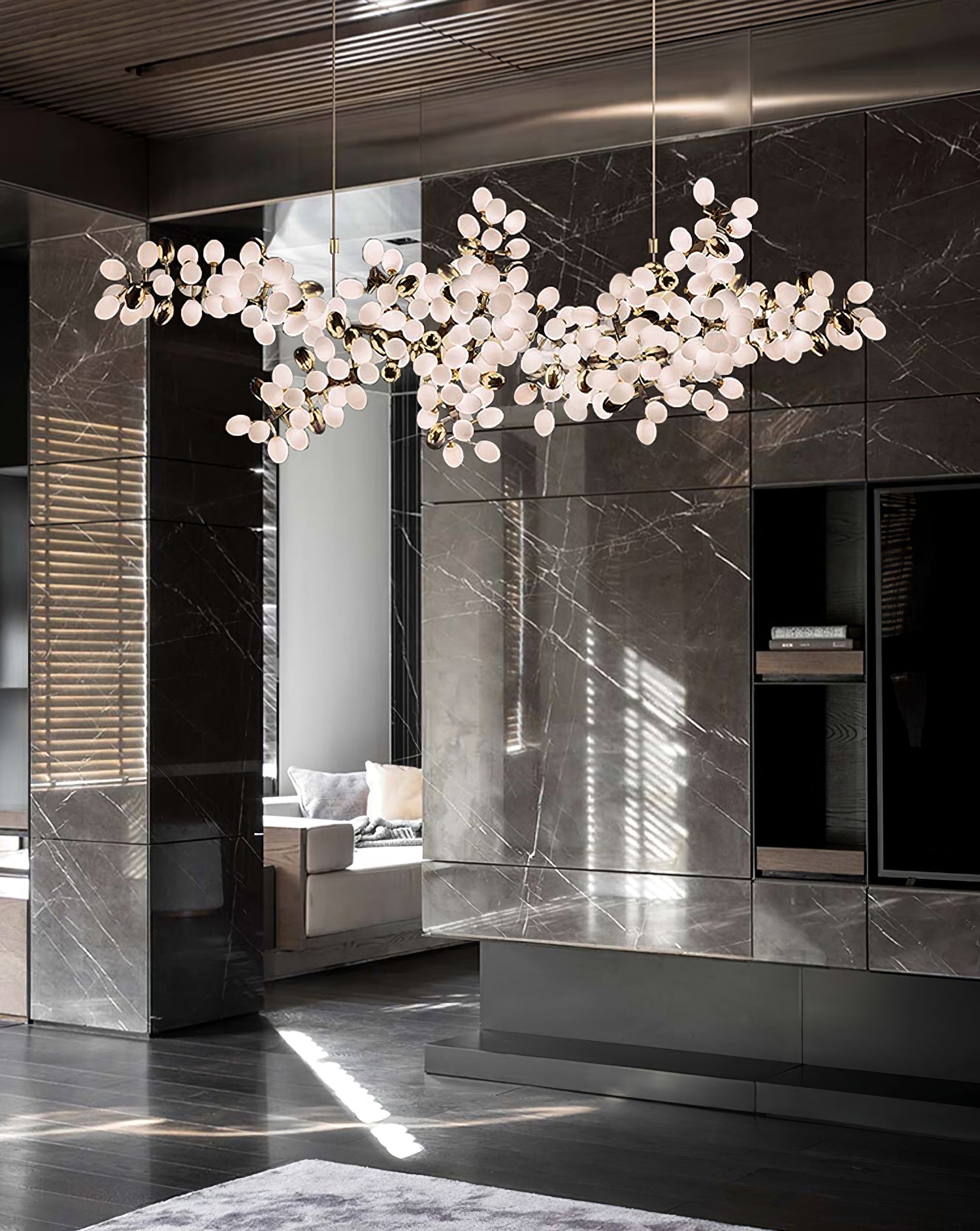 Aldo Elegant Droplet Glass Chandelier-Neutral Decor