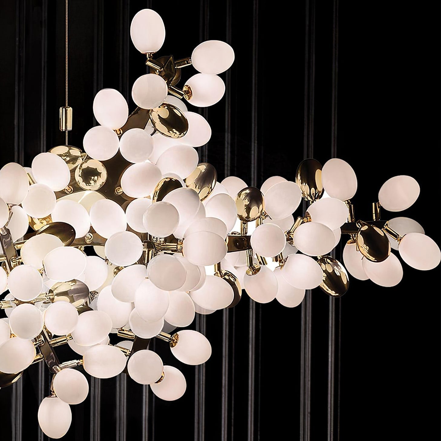 Aldo Elegant Droplet Glass Chandelier-Neutral Decor