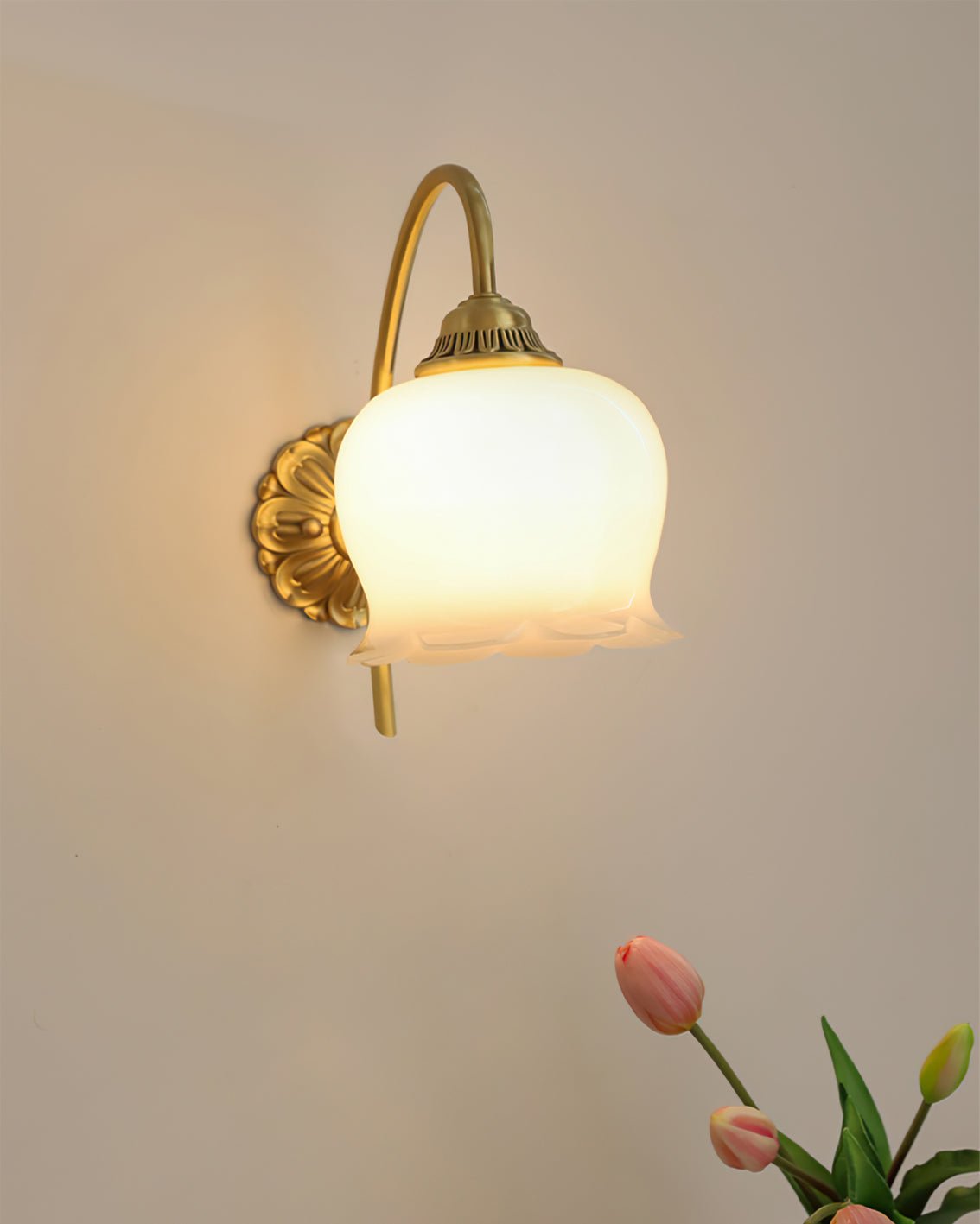 Dazell Art Flower Brass Resin Wall Lamp-Neutral Decor