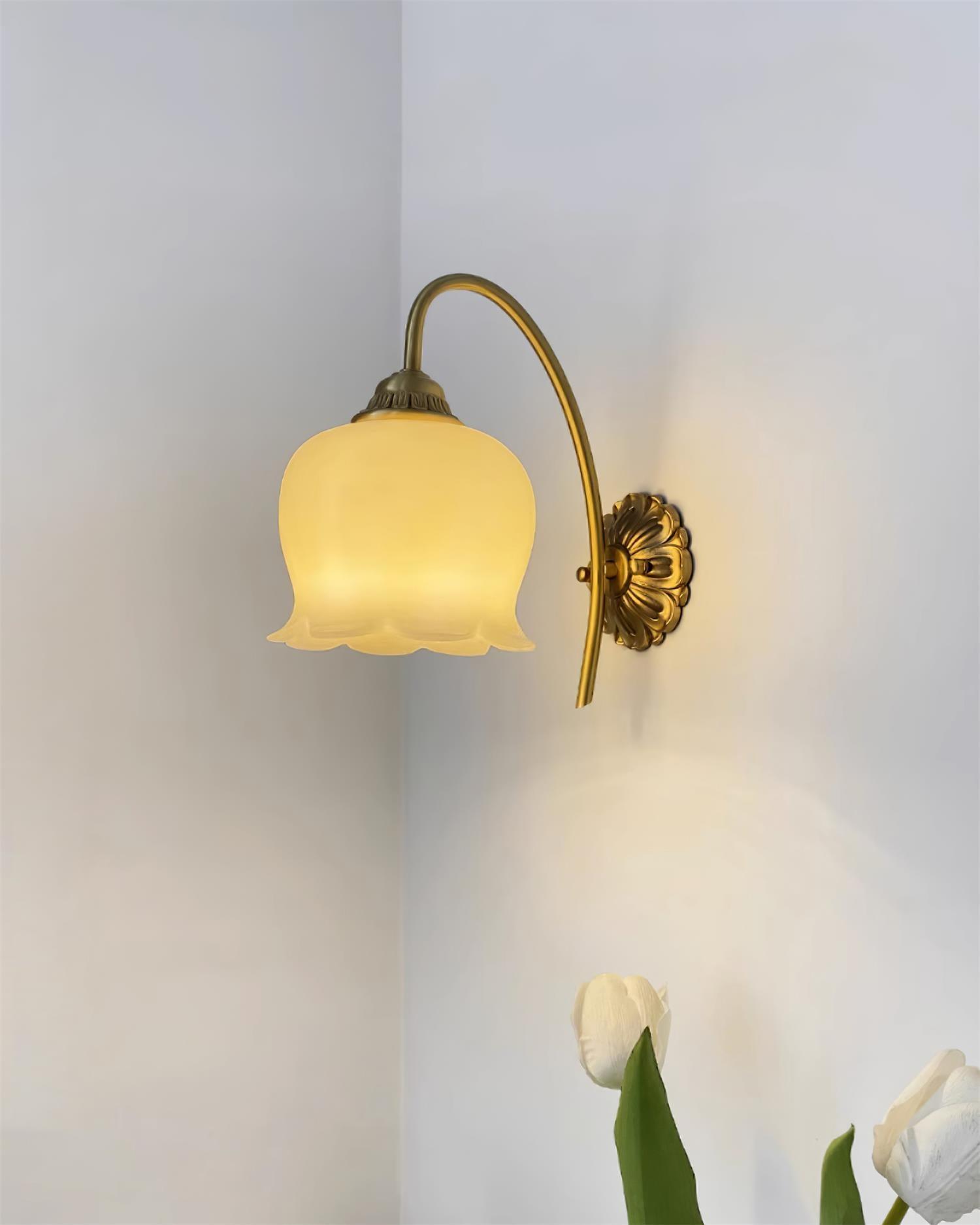 Dazell Art Flower Brass Resin Wall Lamp-Neutral Decor