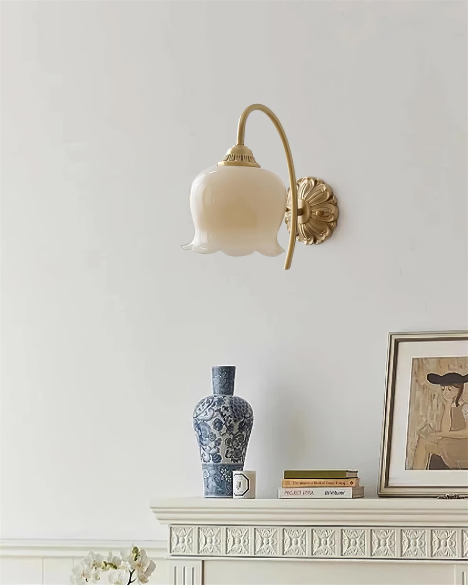 Dazell Art Flower Brass Resin Wall Lamp-Neutral Decor