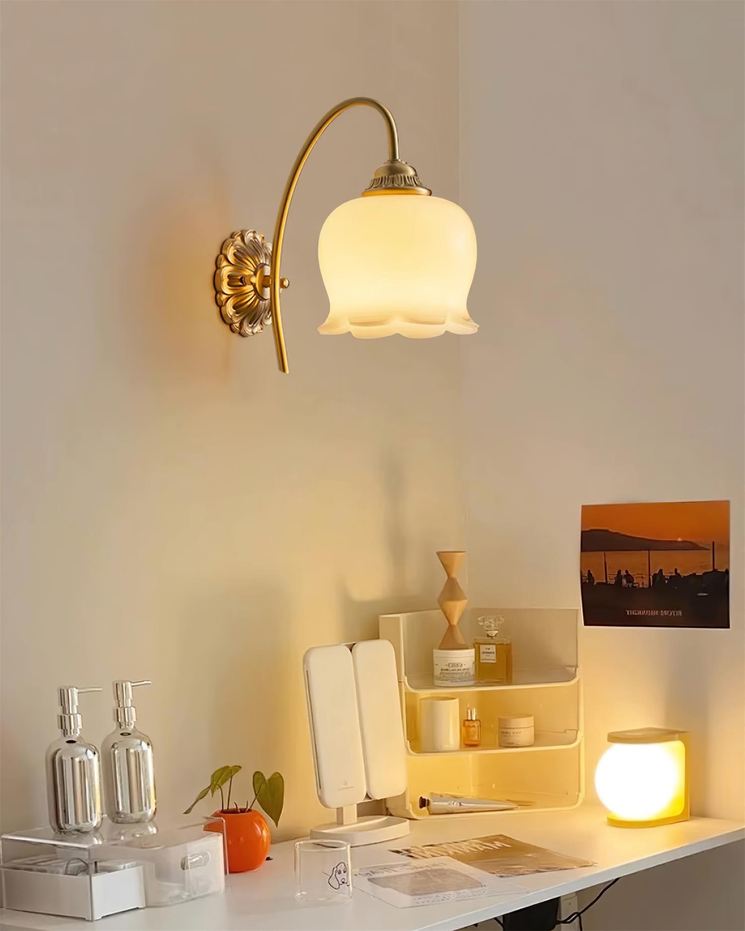 Dazell Art Flower Brass Resin Wall Lamp-Neutral Decor