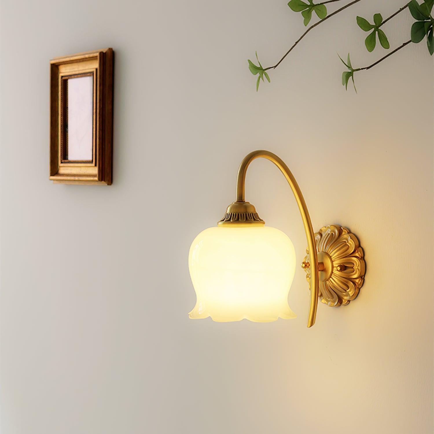 Dazell Art Flower Brass Resin Wall Lamp-Neutral Decor