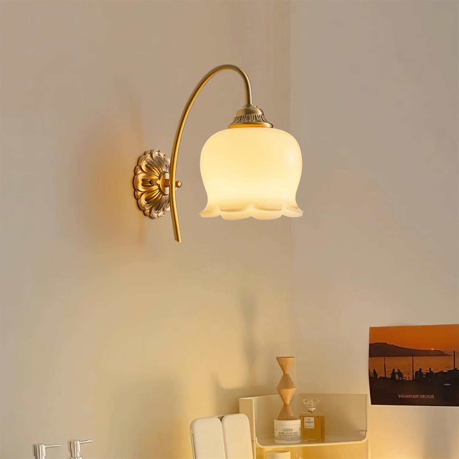Dazell Art Flower Brass Resin Wall Lamp-Neutral Decor