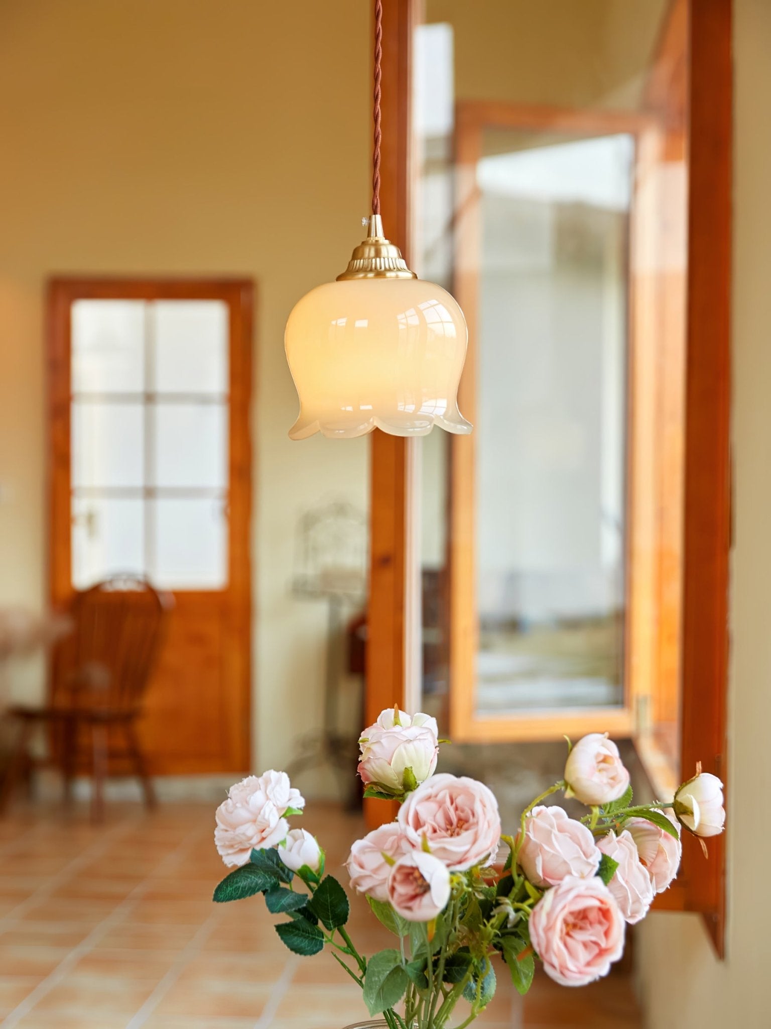 Lustra Pendant Lamp Valley Flower-Neutral Decor