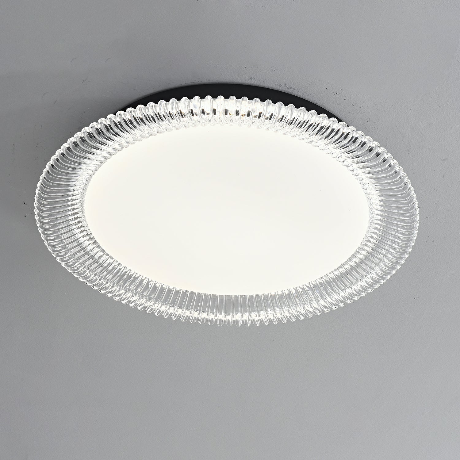 Lustra Ceiling Light Vanguard Acrylic Ring-Neutral Decor
