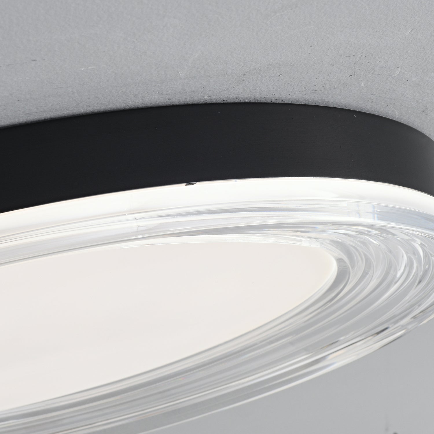 Lustra Ceiling Light Vanguard Acrylic Ring-Neutral Decor