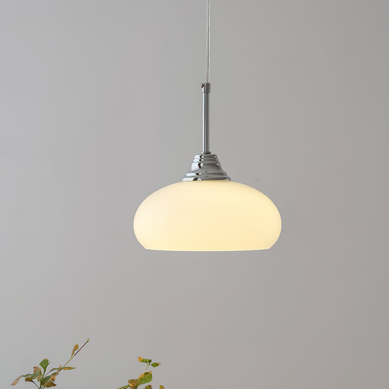 Amber-Bloom Pendant Lamp