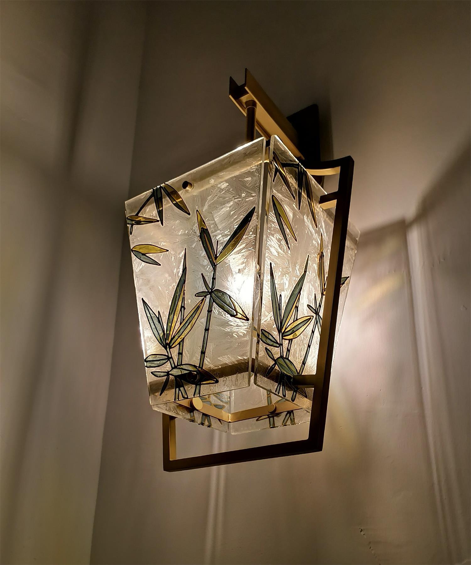 Zenith Elegant Brass Single Sconce-Neutral Decor