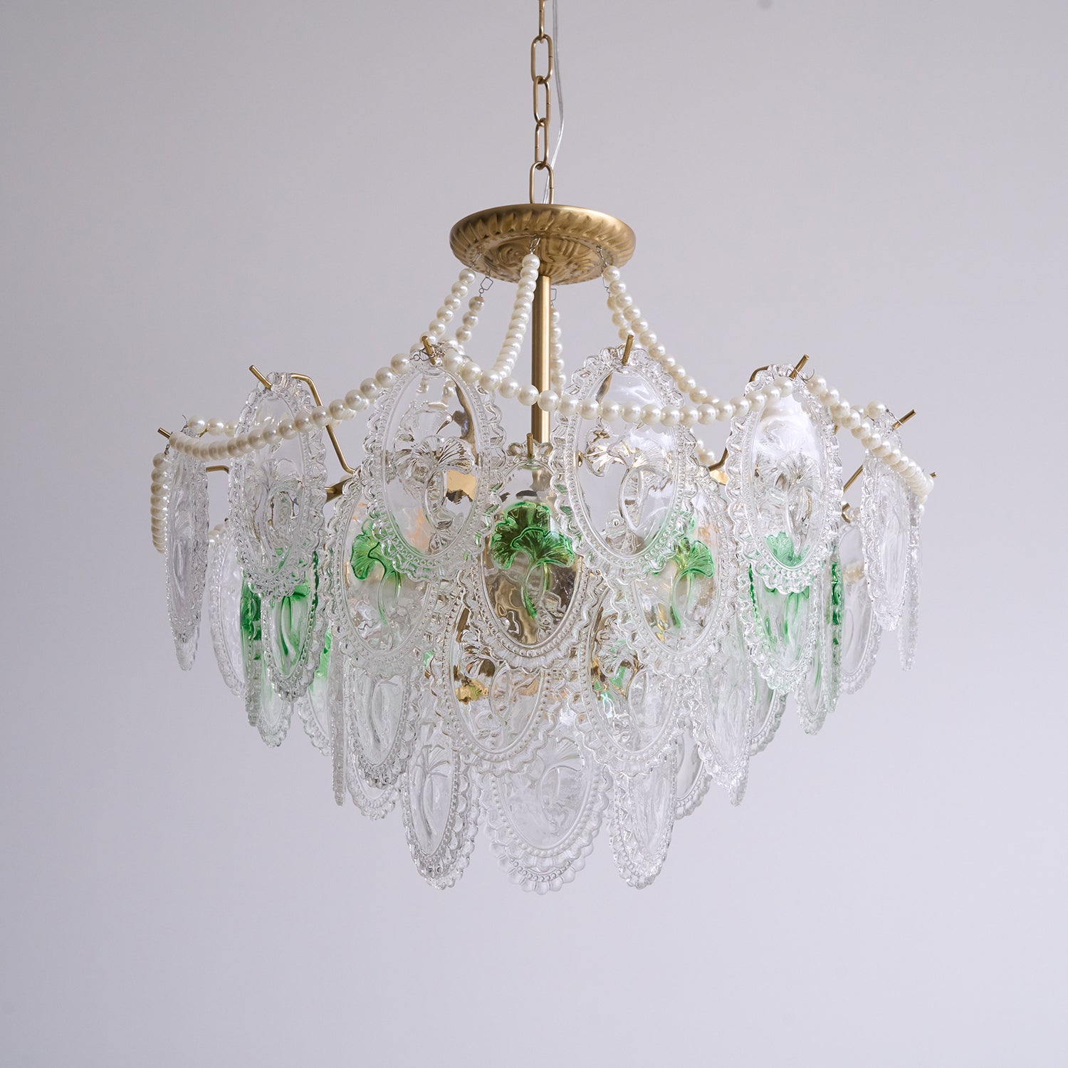 Havin Chandelier Lustrous pearls