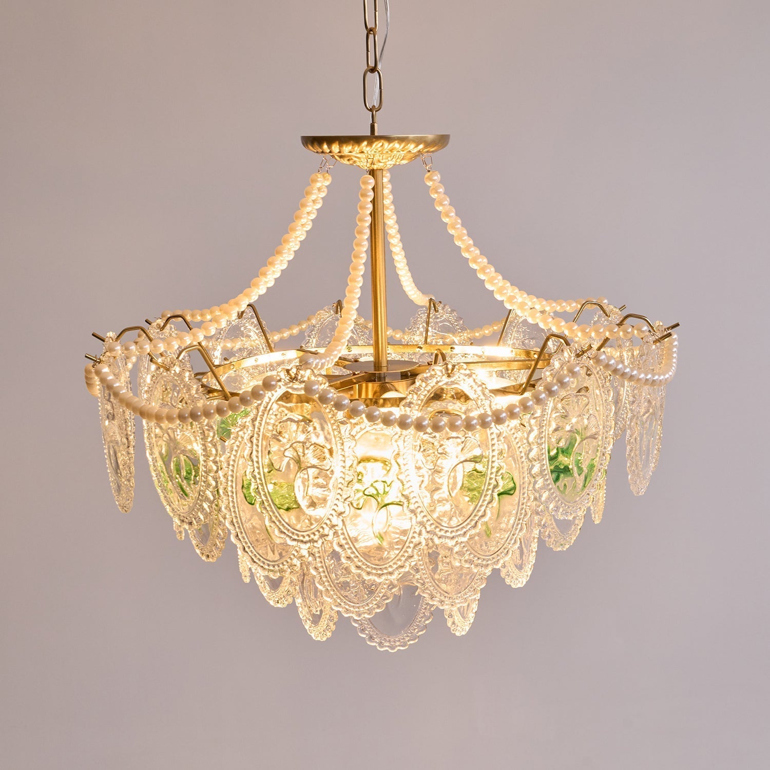 Havin Chandelier Lustrous pearls